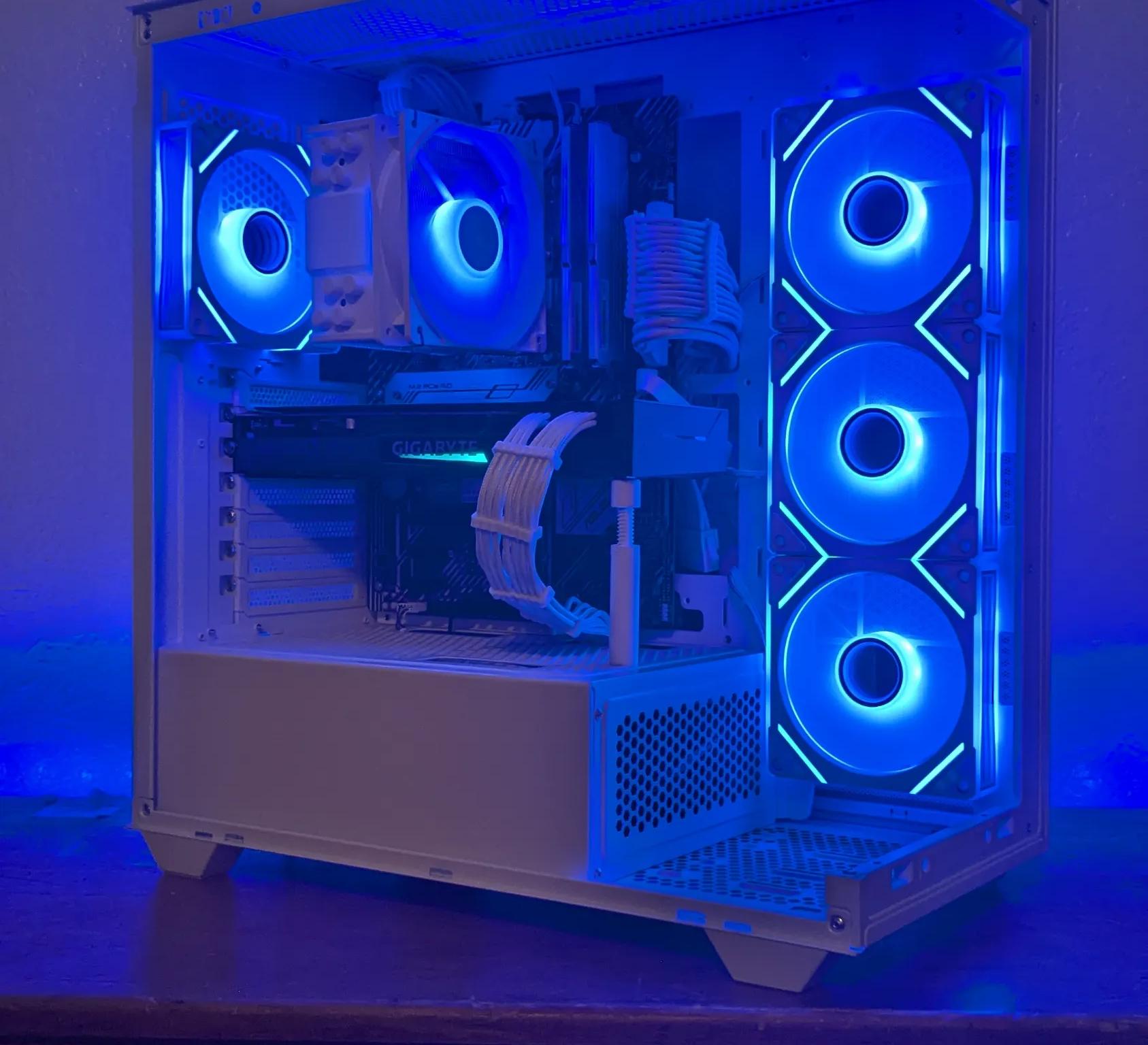 🔥RTX 3070, Intel i7 11700K, 16 GB RAM, 1 TB Storage