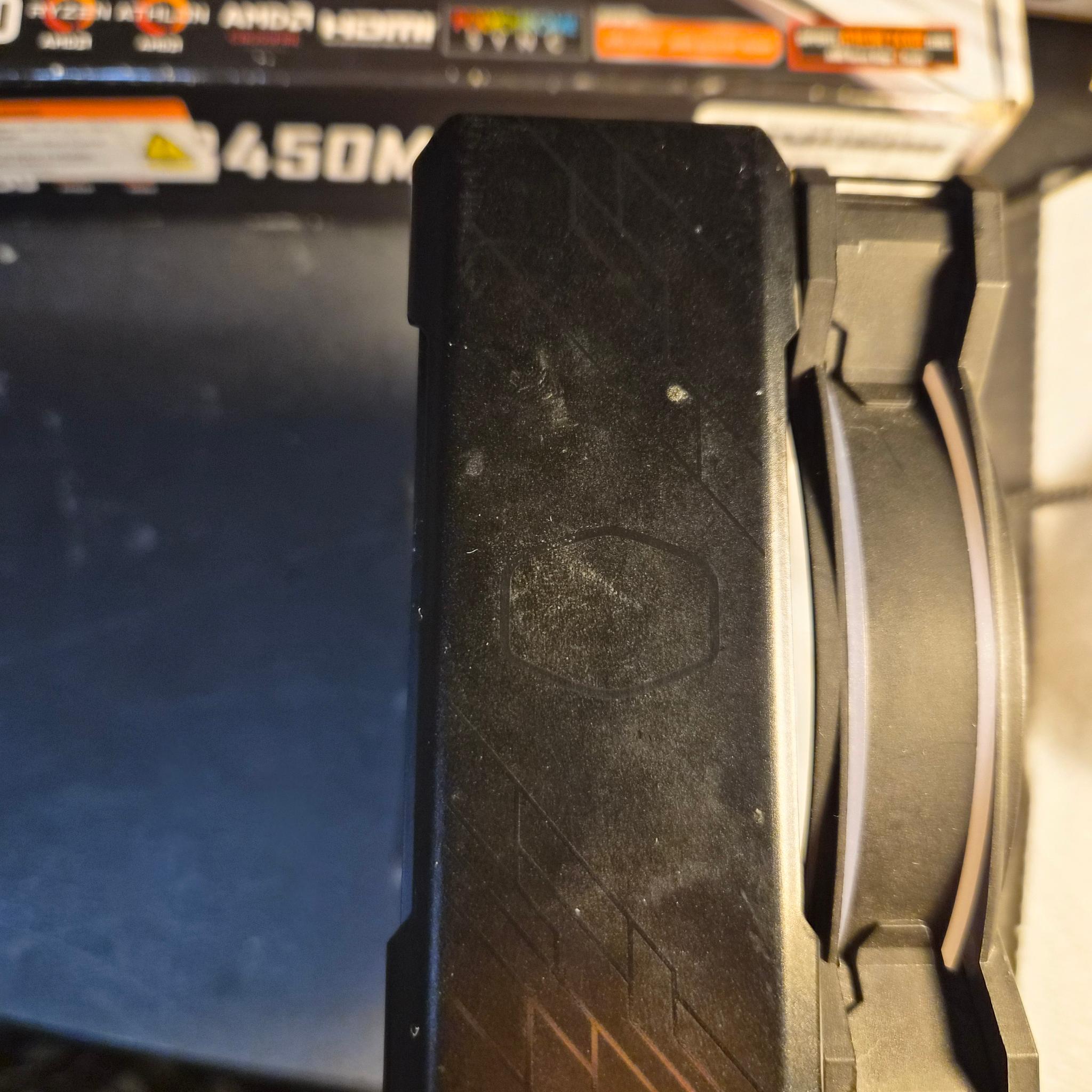 ASRock B450M matx, R5 3600, Cpu fan
