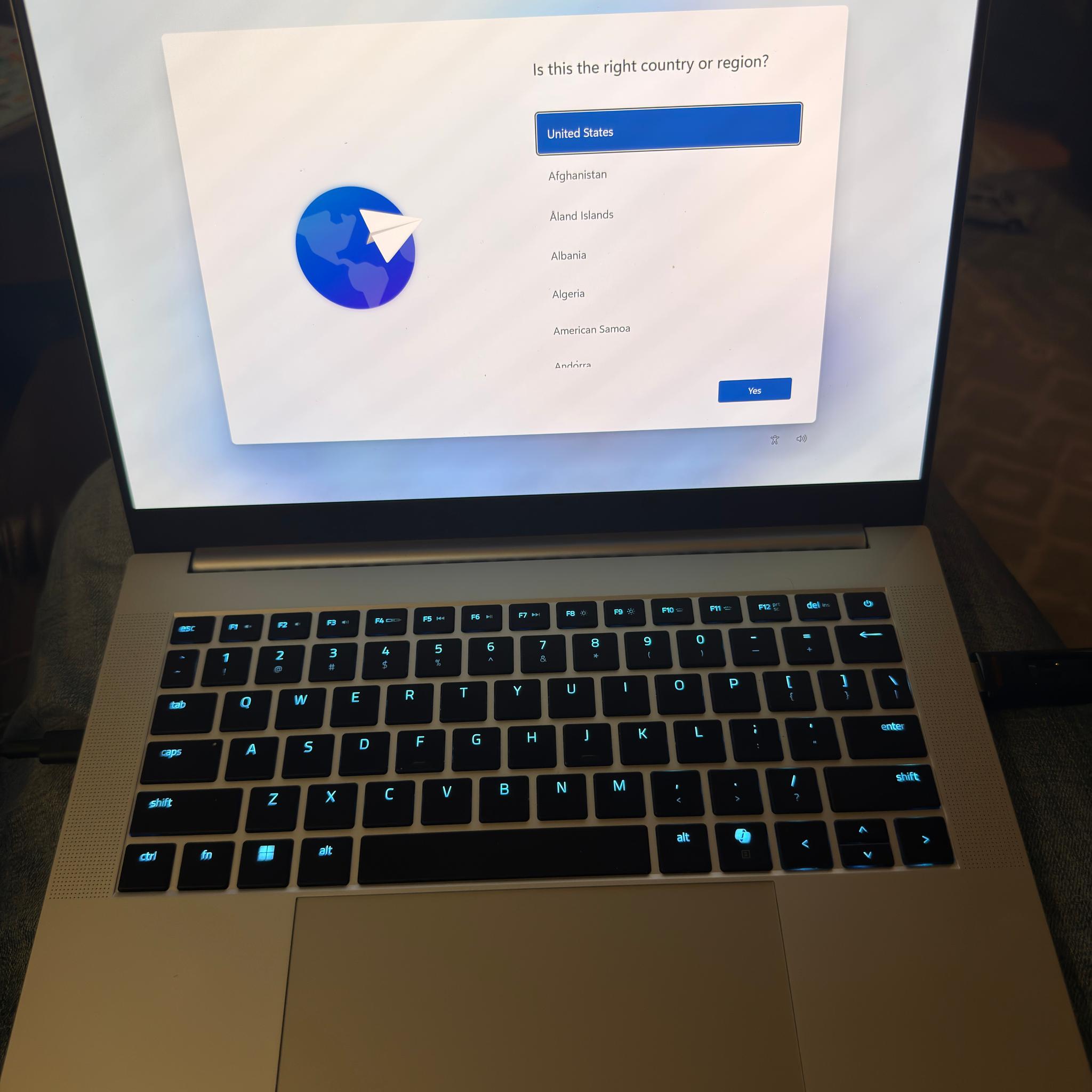 Razer Blade 14 2025 Silver - Ryzen AI 9 365 RTX 5070 8gb