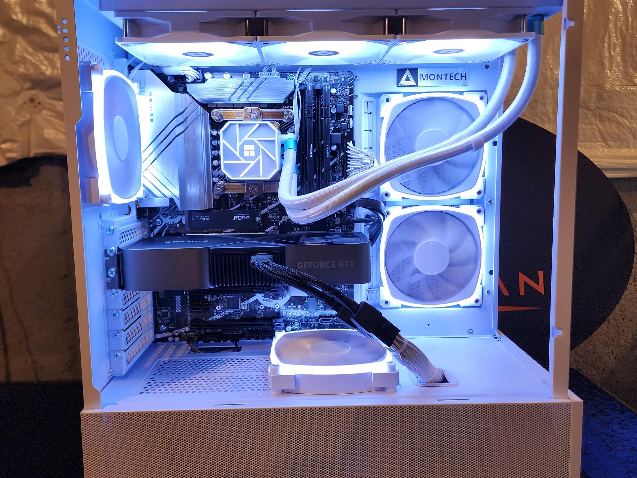 Nvidia RTX 4070 / Intel i9-12900K / 32GB DDR5 RAM / 1TB NVMe SSD