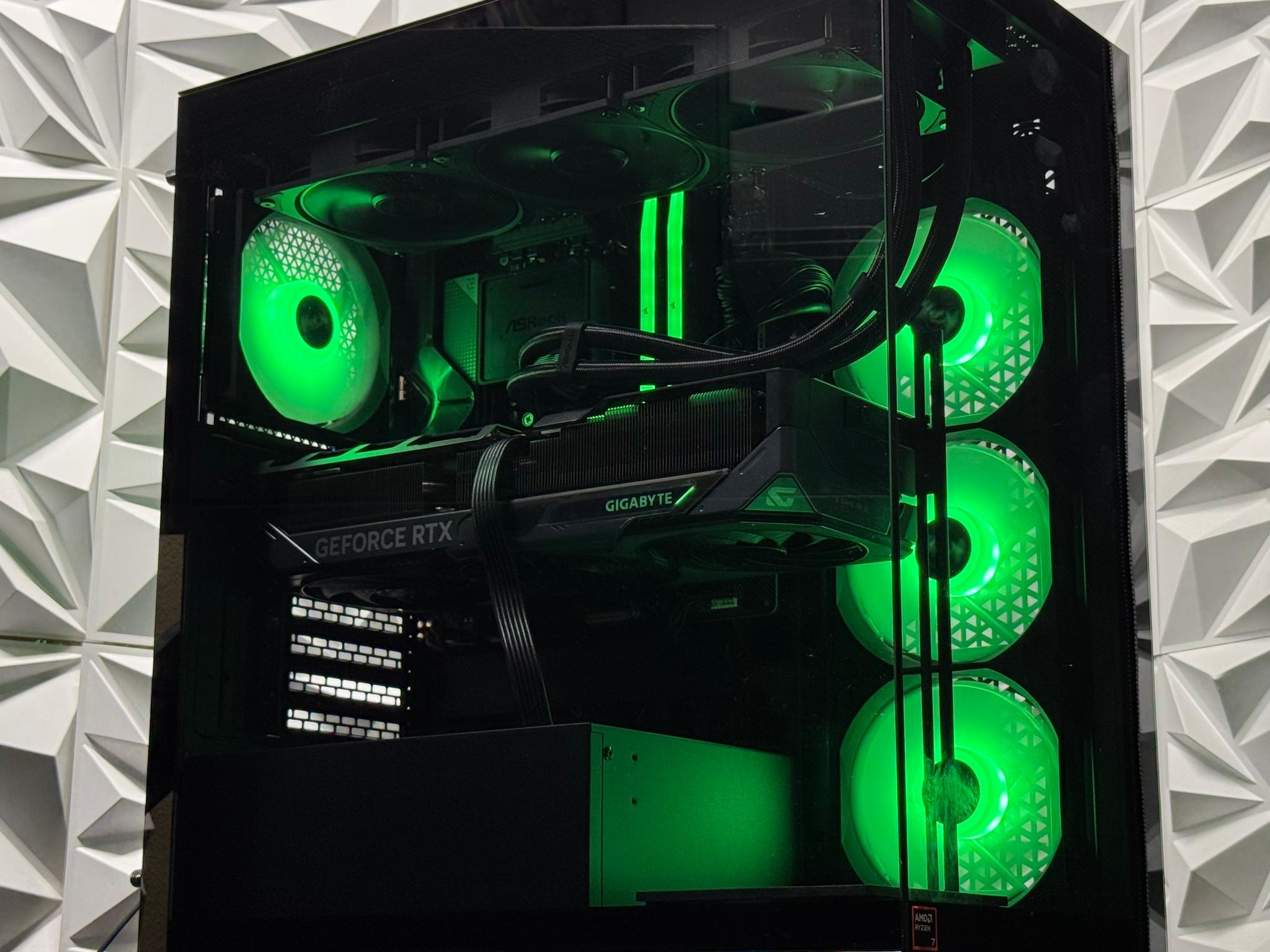 RTX 5070 Ti / Ryzen 7 9850X3D / 64GB DDR5 / Streaming / Gaming / Ai / Video editing / Multitasking