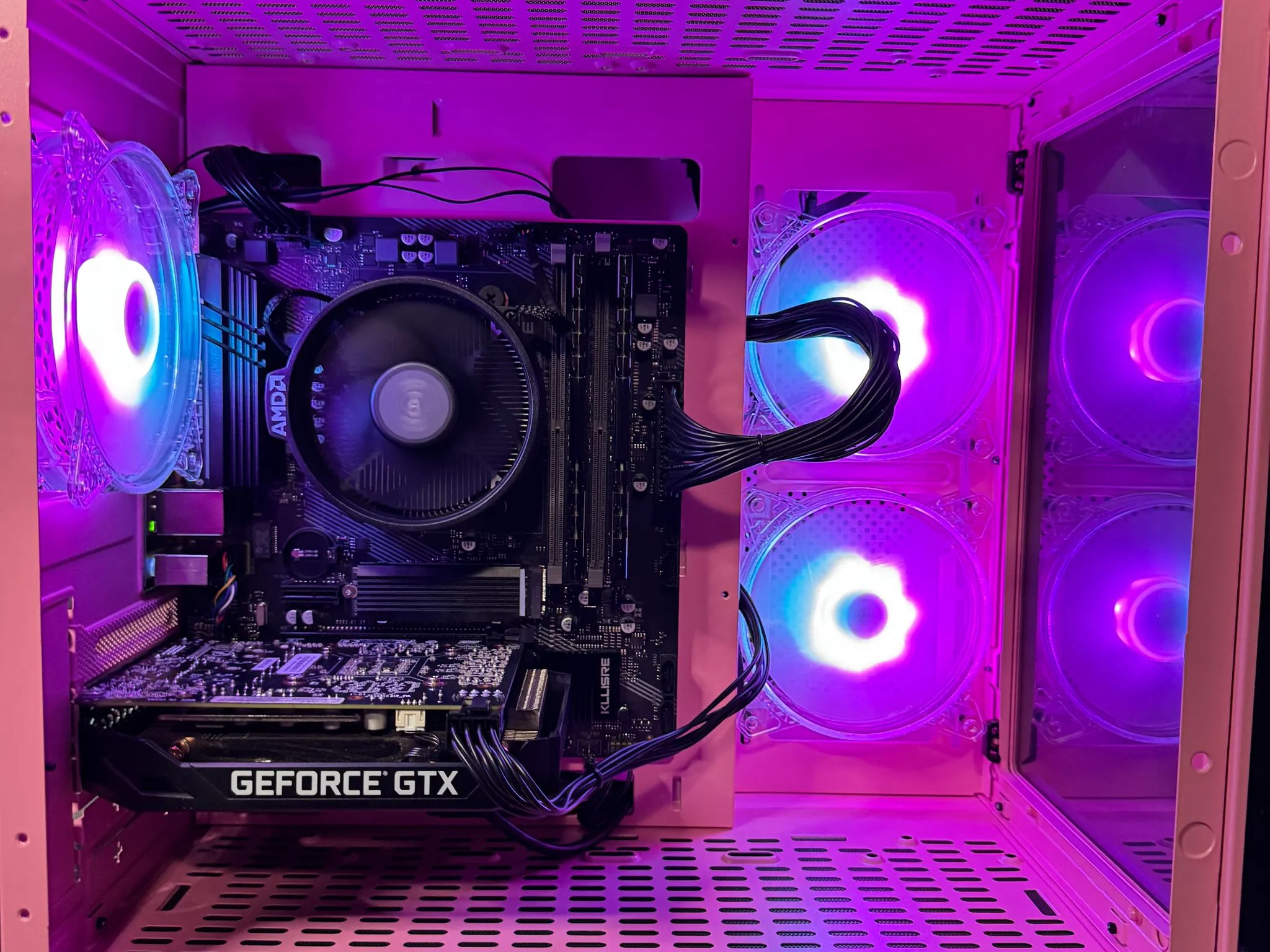 💖 Pink Panther Gaming PC 🎮✨ | Ryzen 5| 1660 Super| 16 GB DDR4| 1 TB NVMe