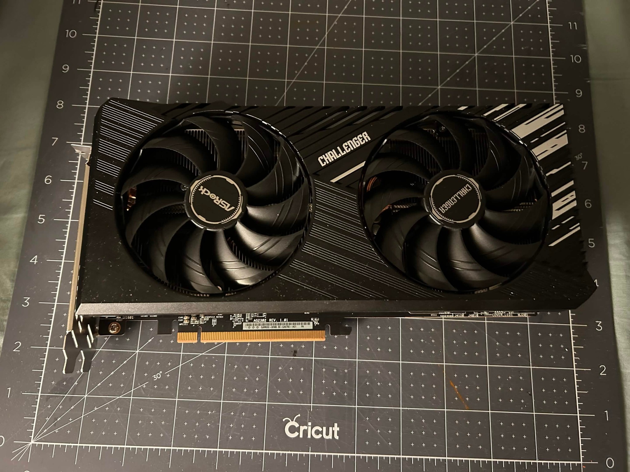 Asrock Challenger RX 7700 16gb GDDR6 256-bit (Non-XT, OEM)