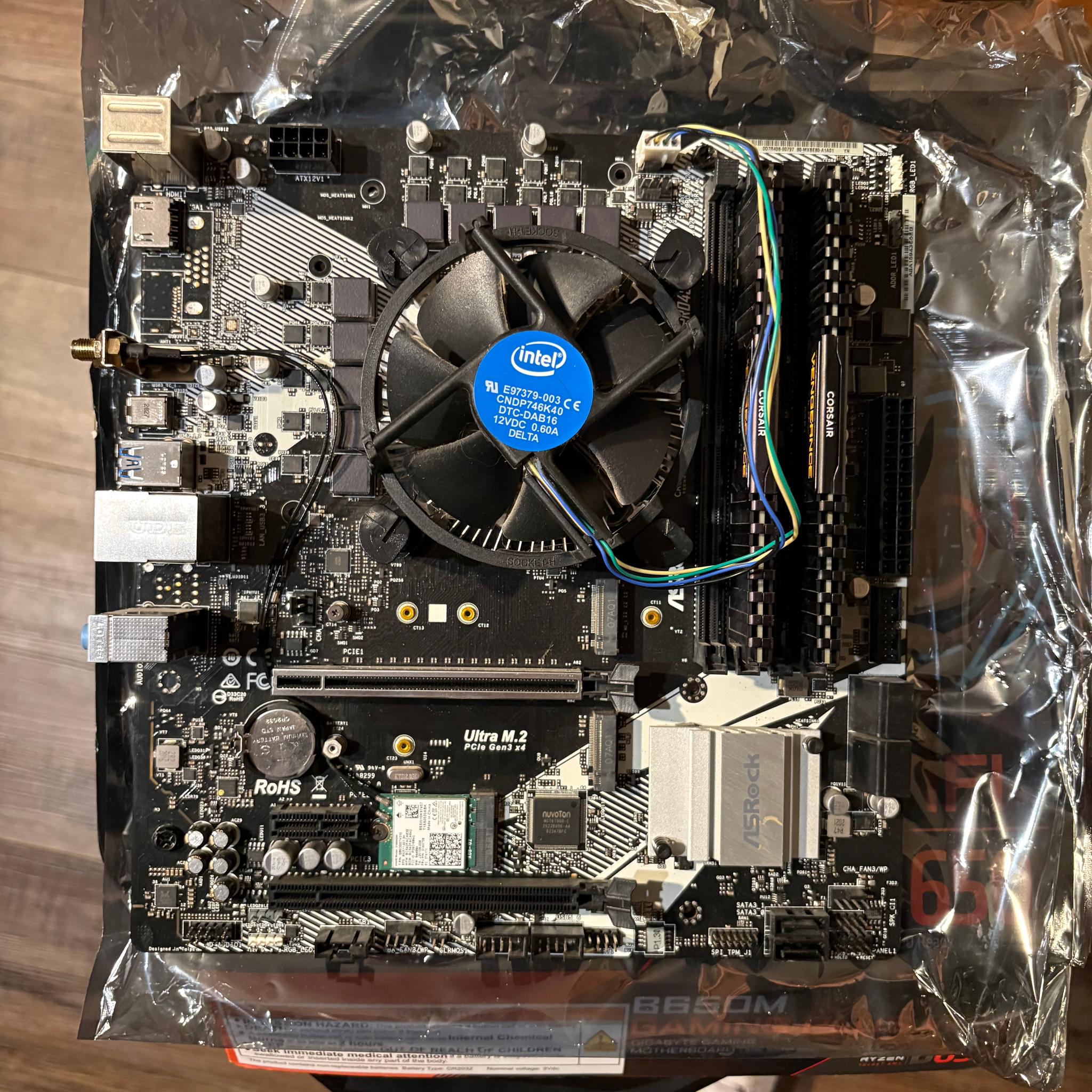 ASRock b460mPro4s/ac, i5-10400f, 2x8 GB 3200mhz DDR4 | Jawa