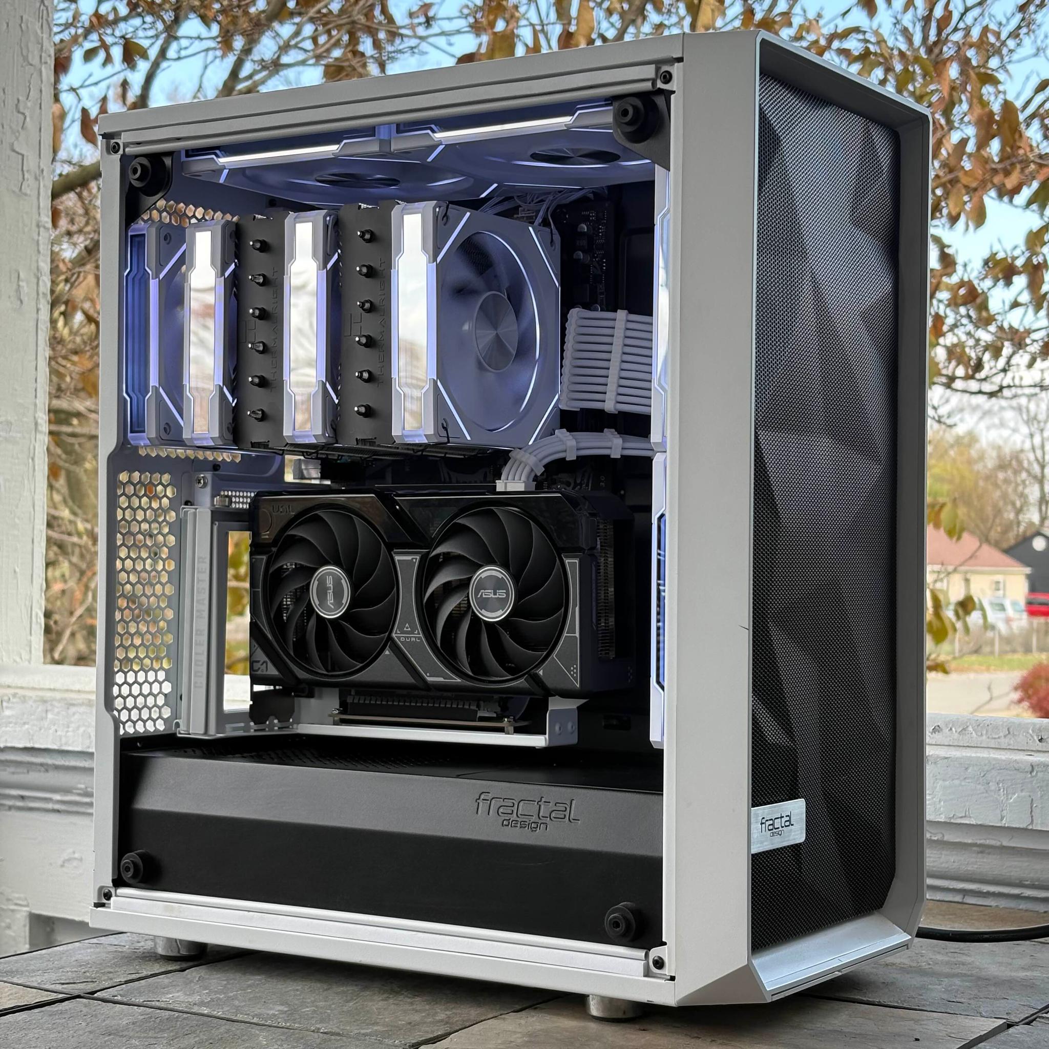 👻❄️ Snowclaw Striker – Ryzen 5 5500 🧊 | RTX 4060 8GB ⚡ | 16GB RAM 🐾 | 1TB NVMe 💽