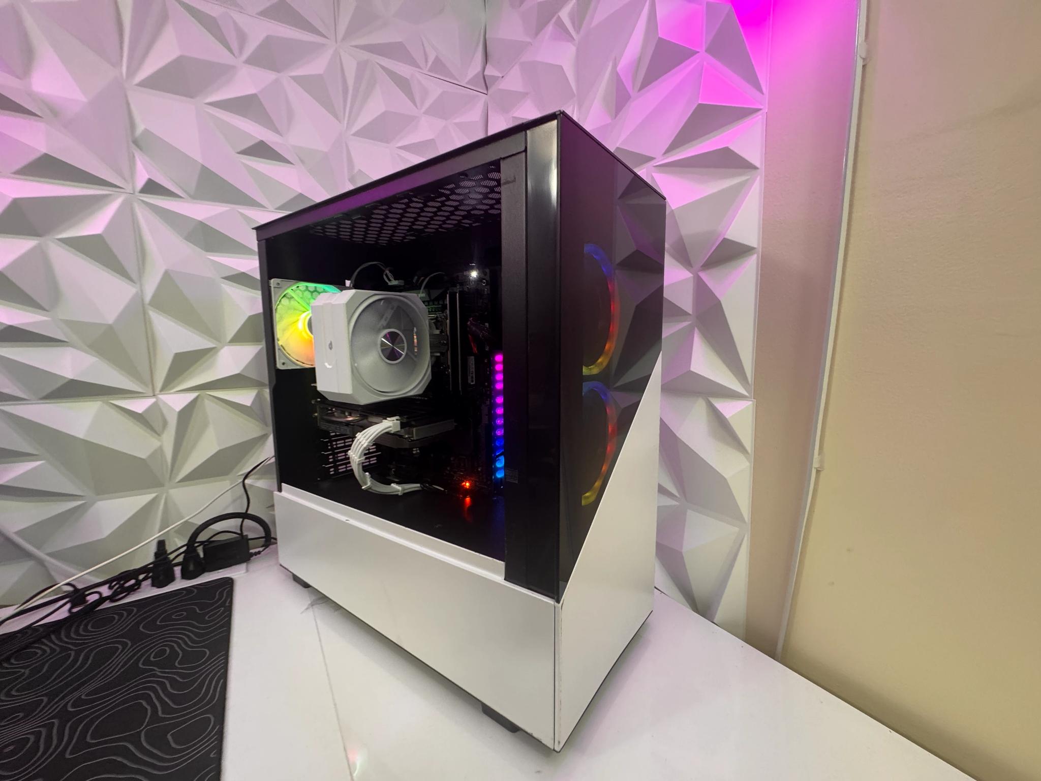 ⚪️ Clean White RTX 2060 Super 8GB + intel i7 Gaming PC | 32GB DDR4 RAM | 512GB M.2 SSD |