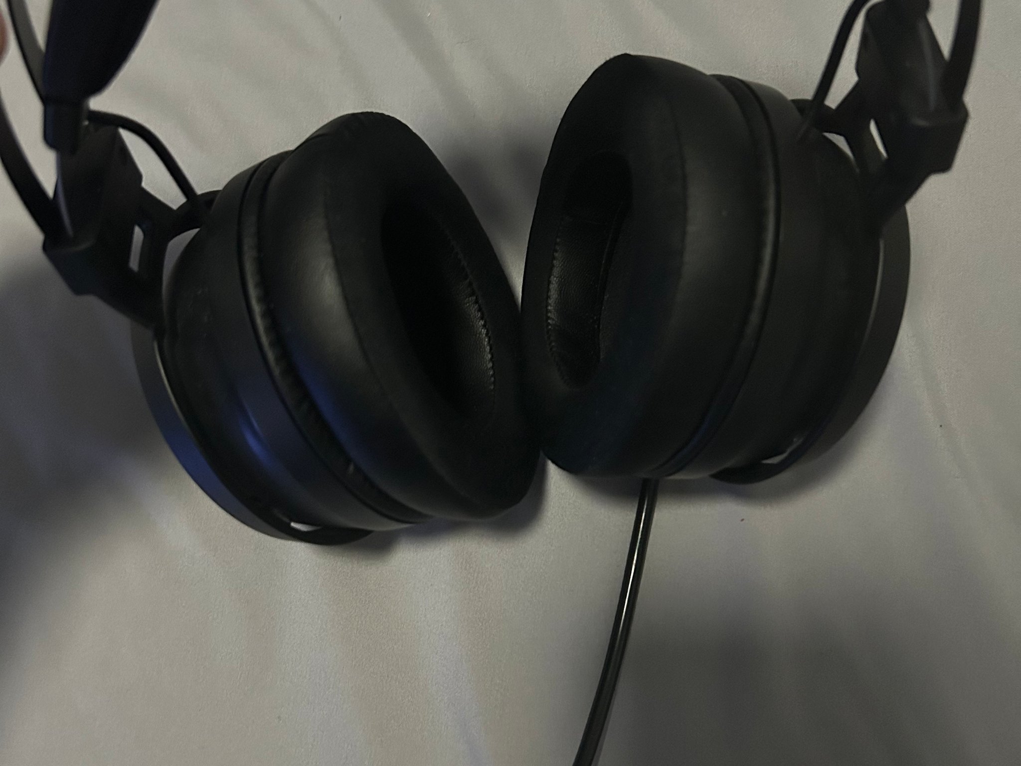 Razer Nari Essentials