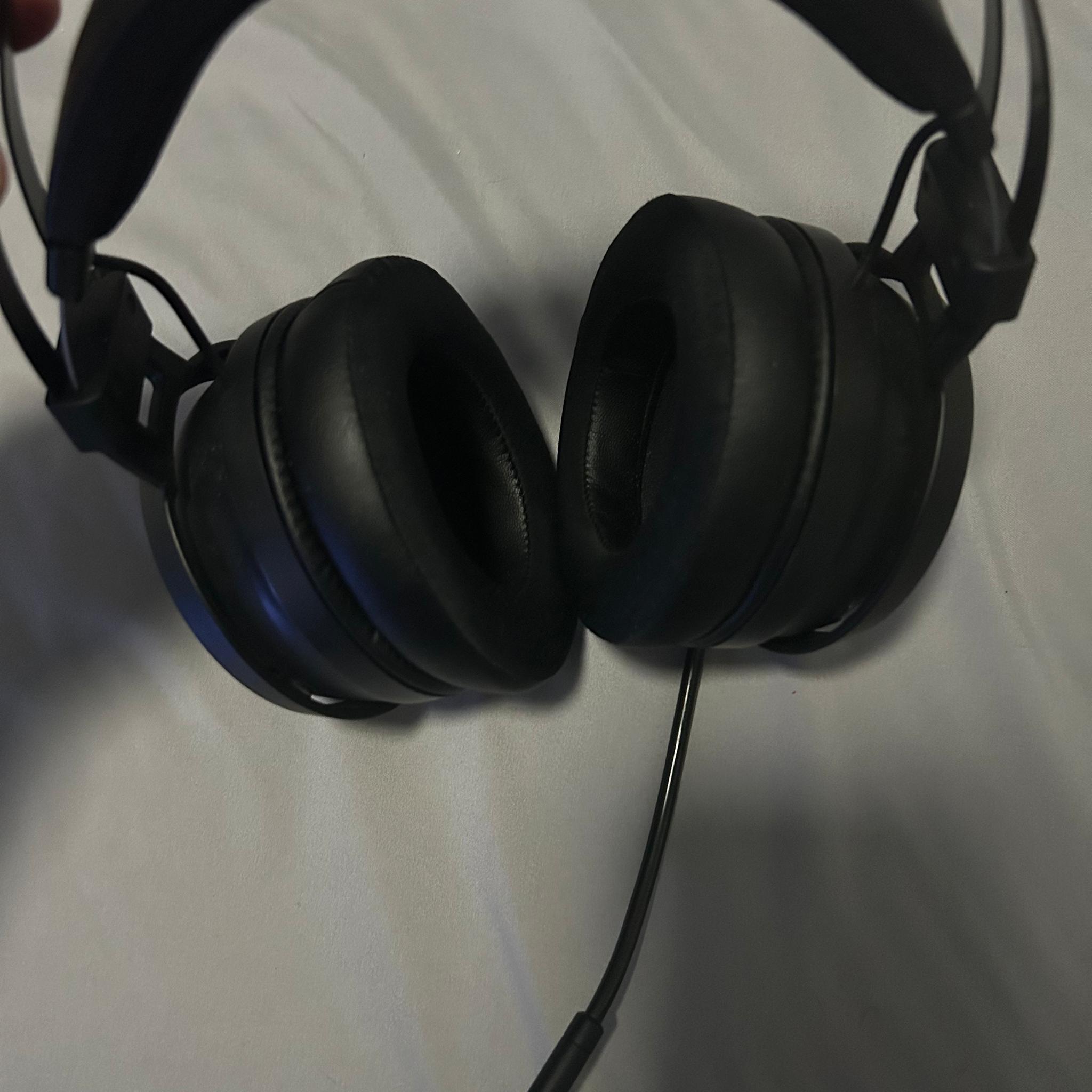 Razer Nari Essentials