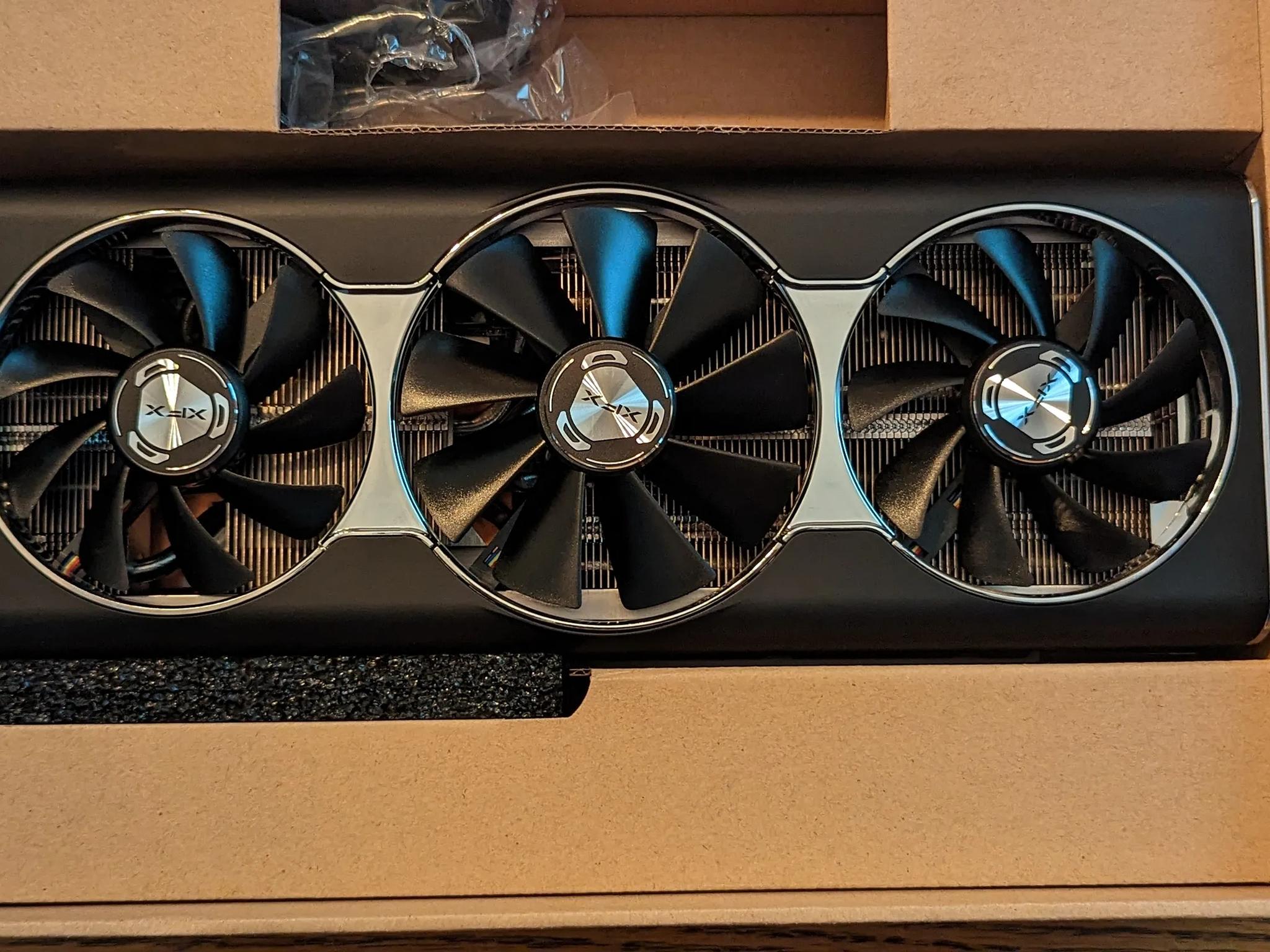5700 xt Xfx Thicc 3