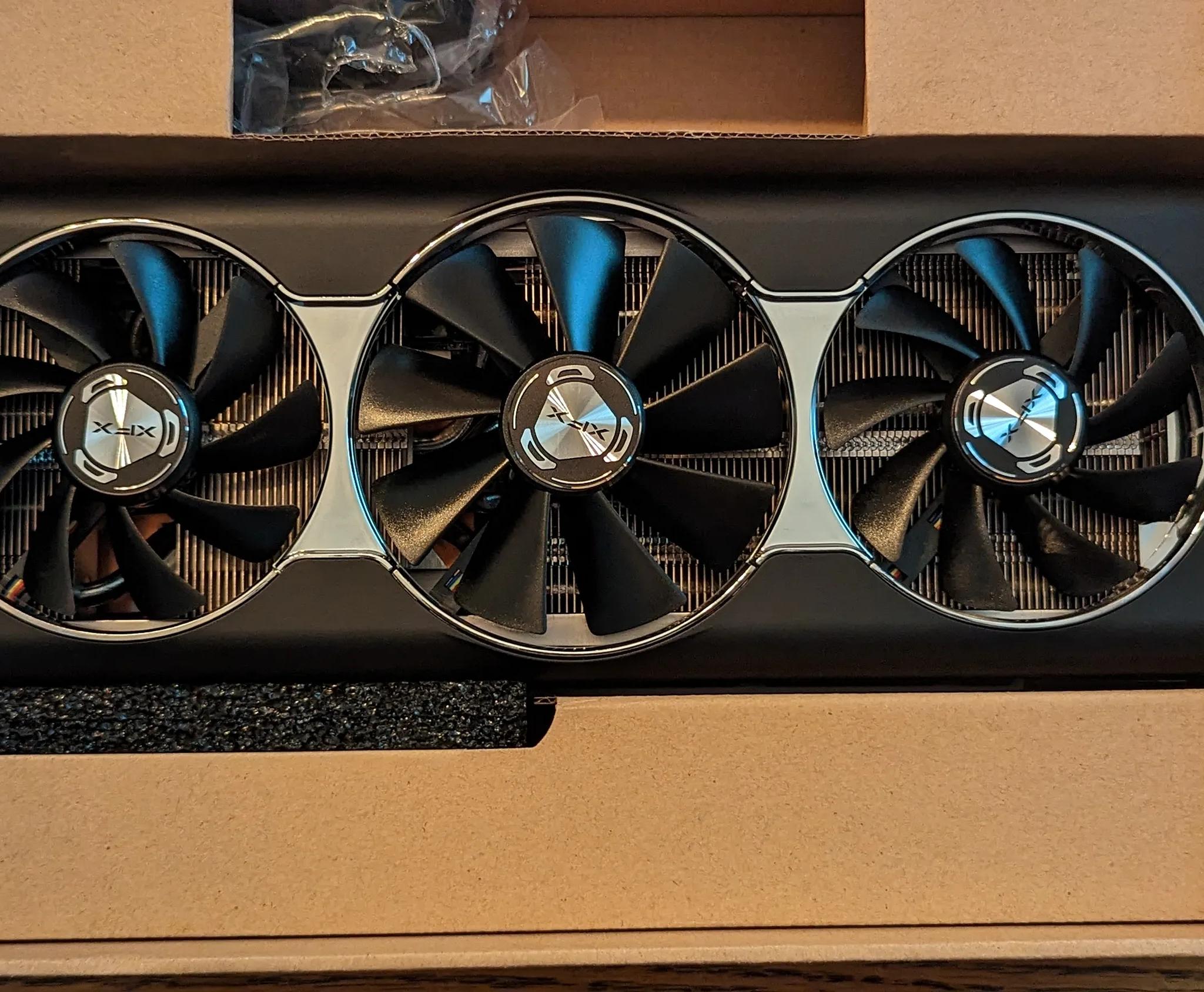 5700 xt Xfx Thicc 3