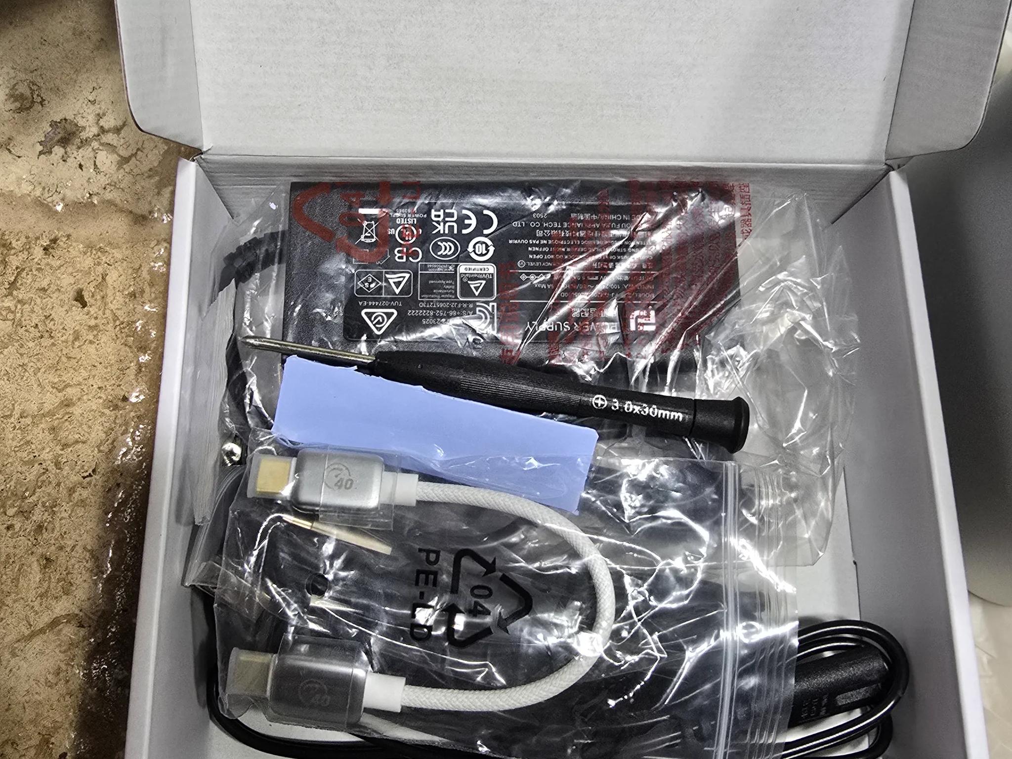 ORICO MiniTower 2 Bay RAID Enclosure NVMe SSD 10Gbps with Expansion Hub Hybrid HDD