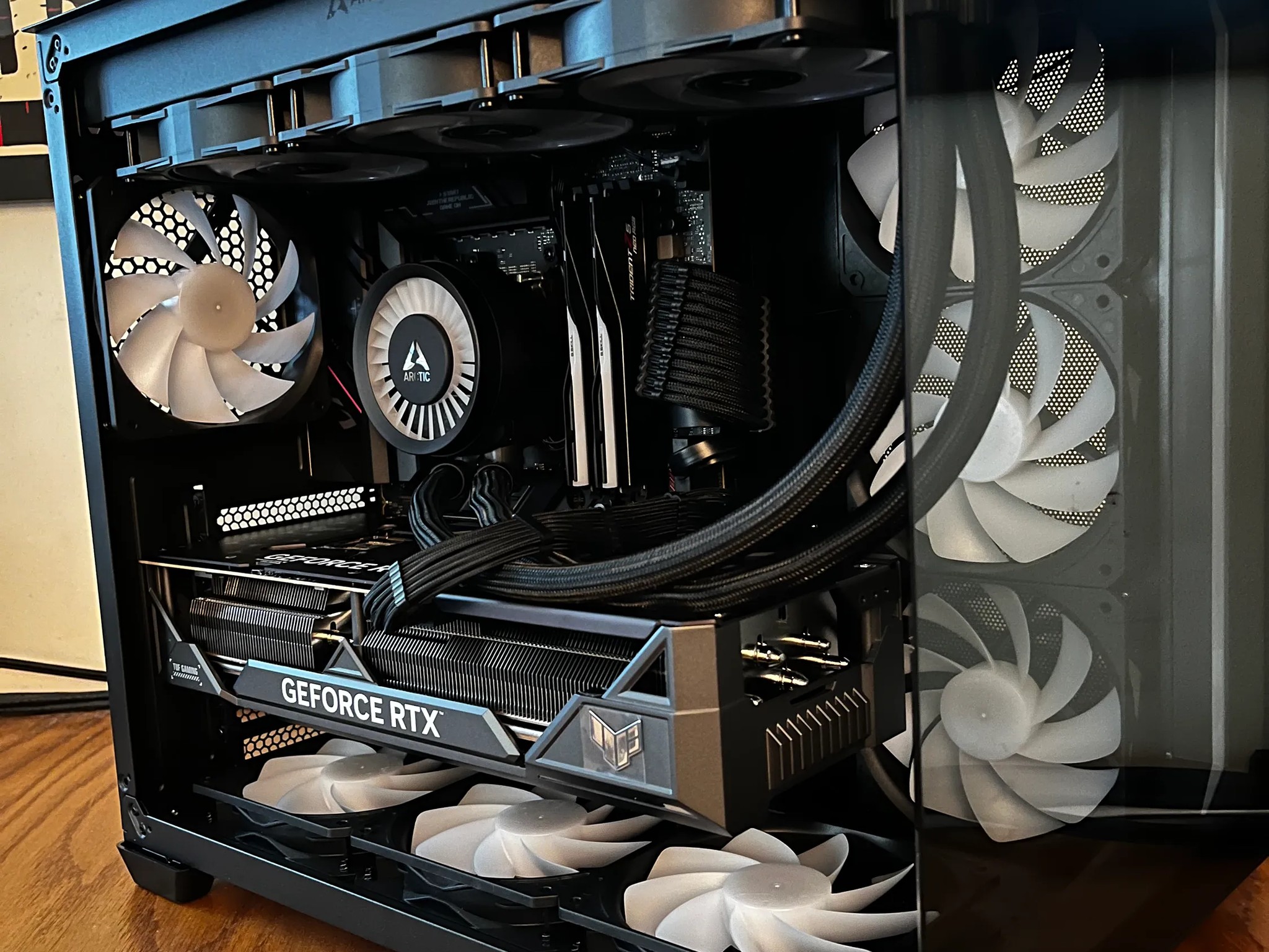 Dark Matter - RTX 4080 SUPER OC | Ryzen 7 7800X3d | 32GB DDR5 @6400MT/s | 4TB NVME | 1000W Platinum