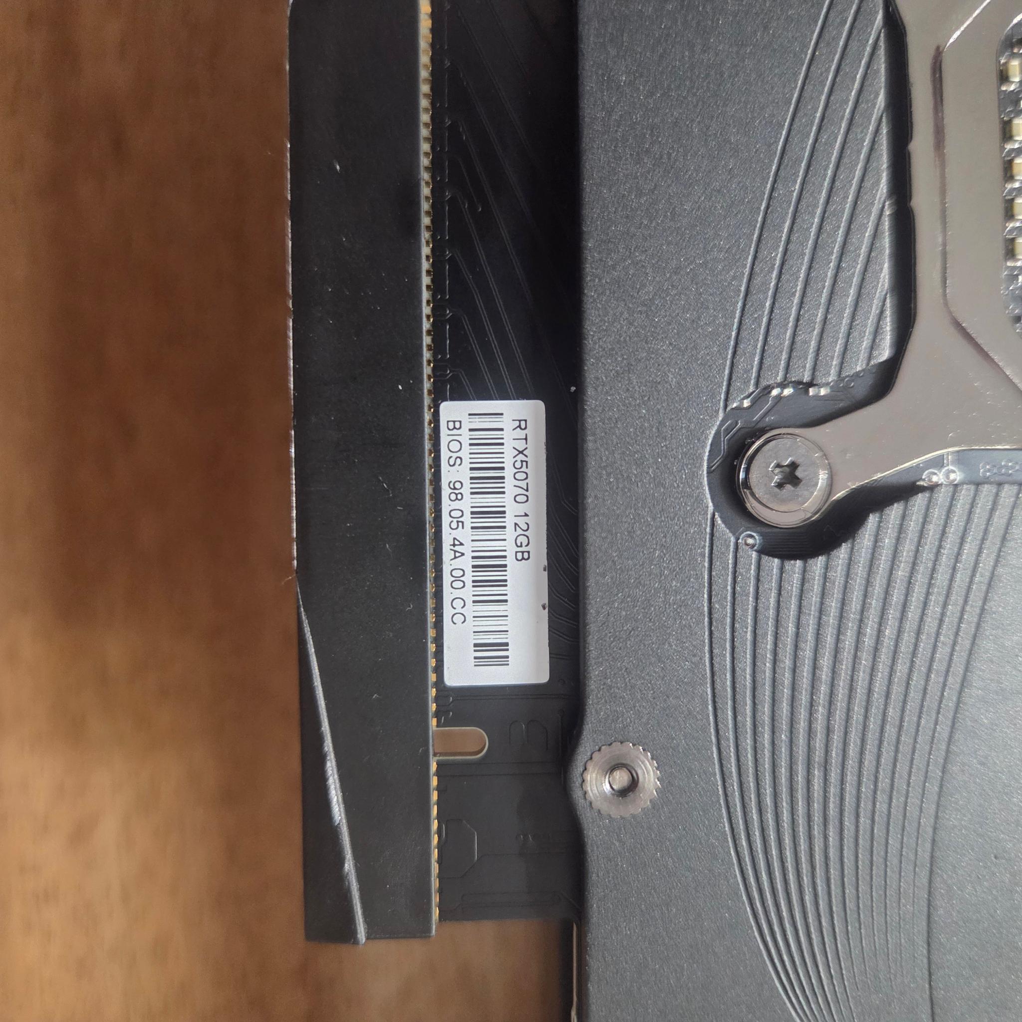 PNY GeForce RTX 5070 ARGB EPIC-X RGB OC Triple Fan