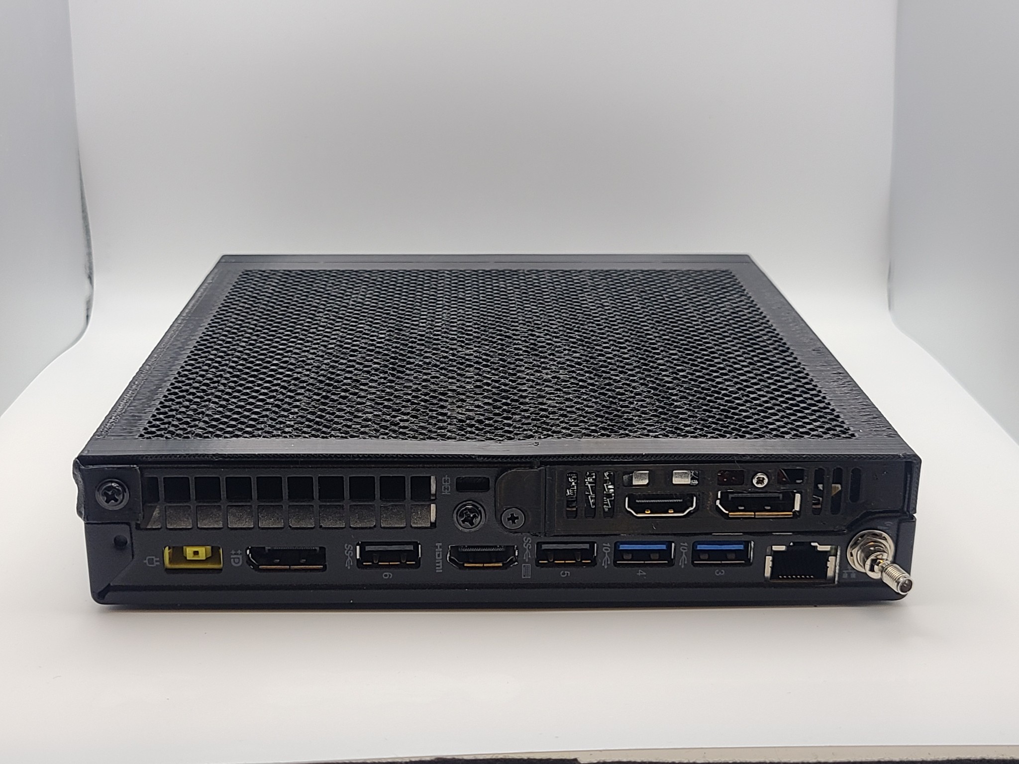 Lenovo ThinkCentre M720Q TINY with Radeon RX 6400 LP (POWERCOOLER)