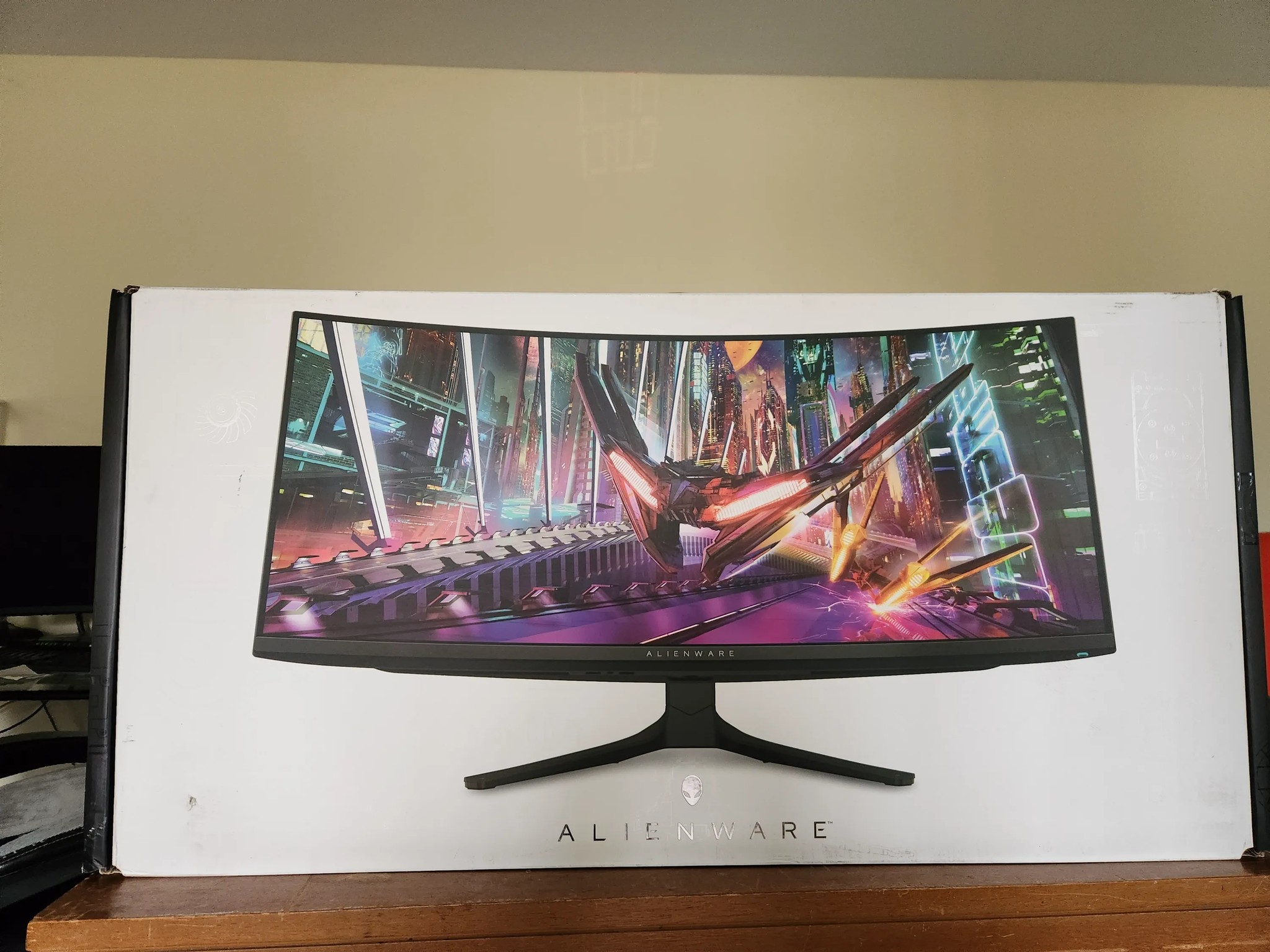 Alienware - AW3423DWF 34" QD-OLED Curved 165Hz .1-ms Ultrawide