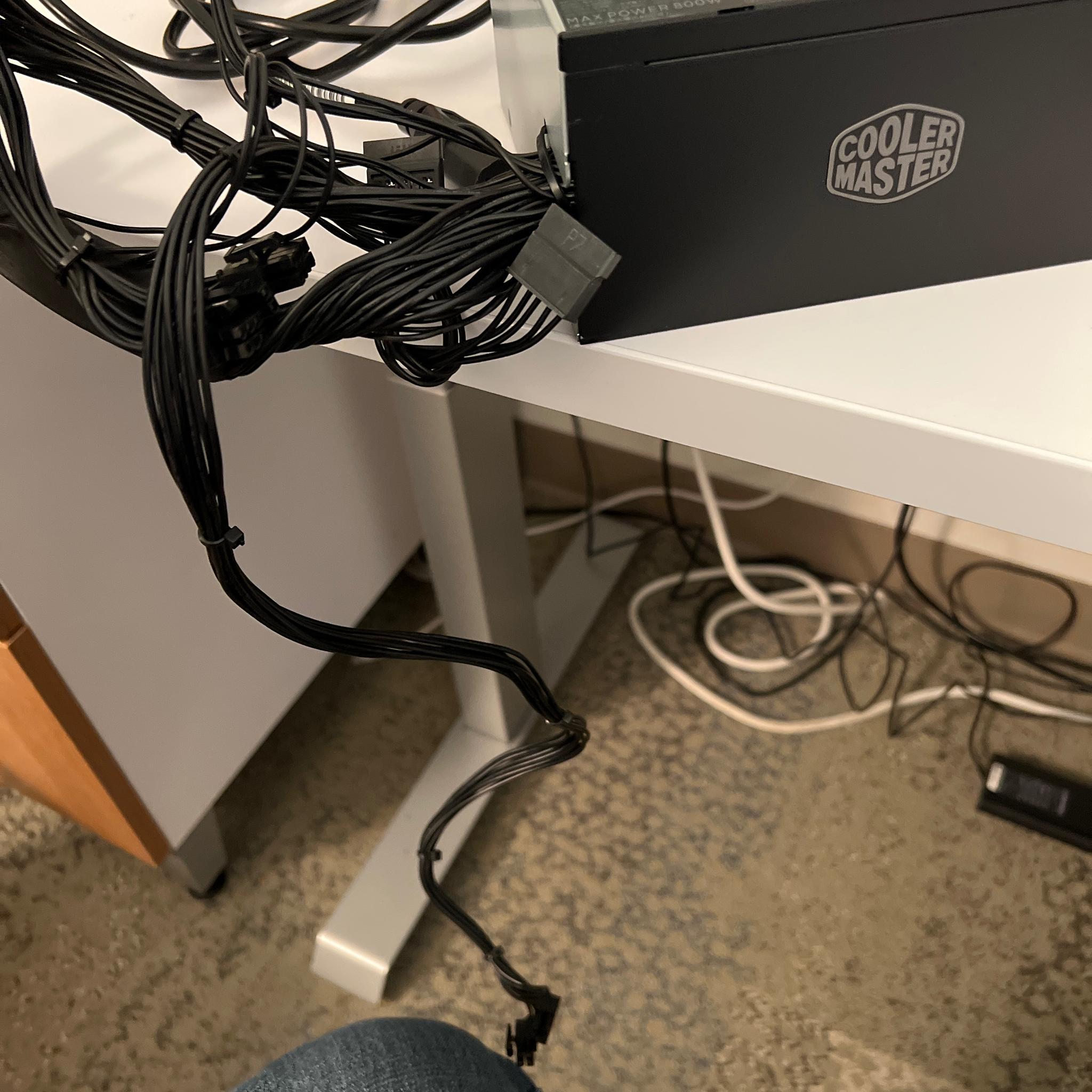  800 W 80 Plus Gold certified ATX power supply