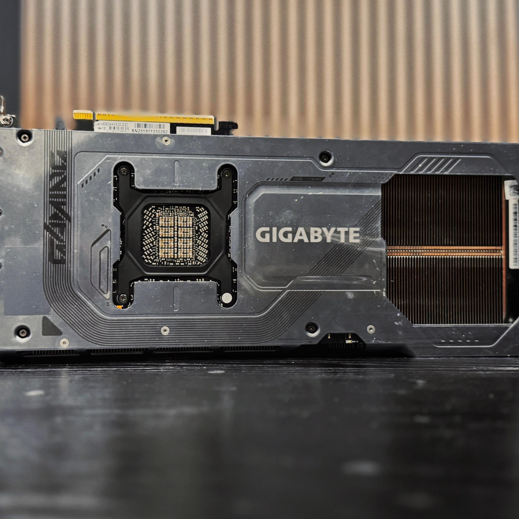 GIGABYTE GeForce RTX 5090 GAMING OC 32G