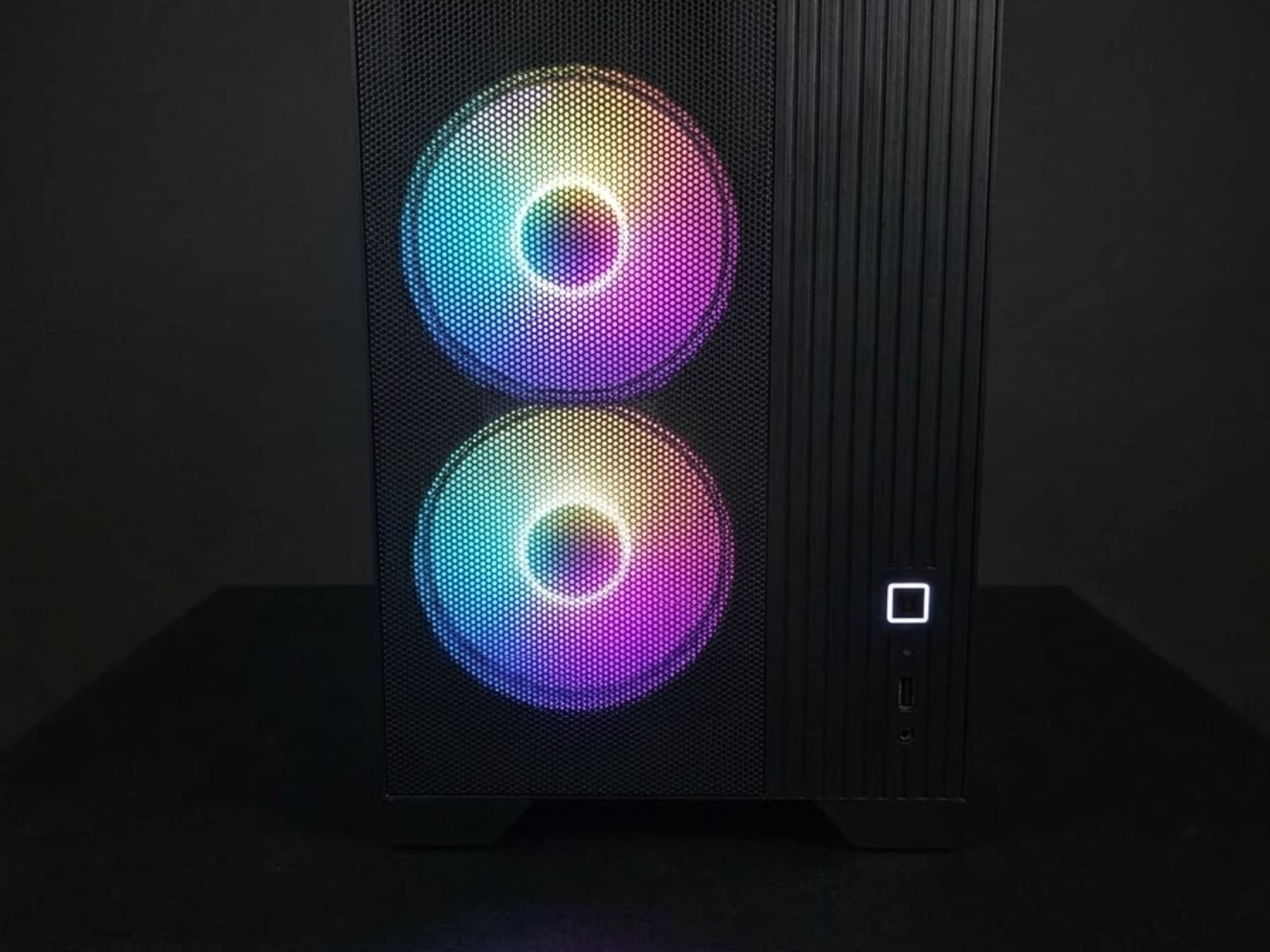 Radeon RX 7700 XT Custom Gaming PC - Ryzen 7 5700X
