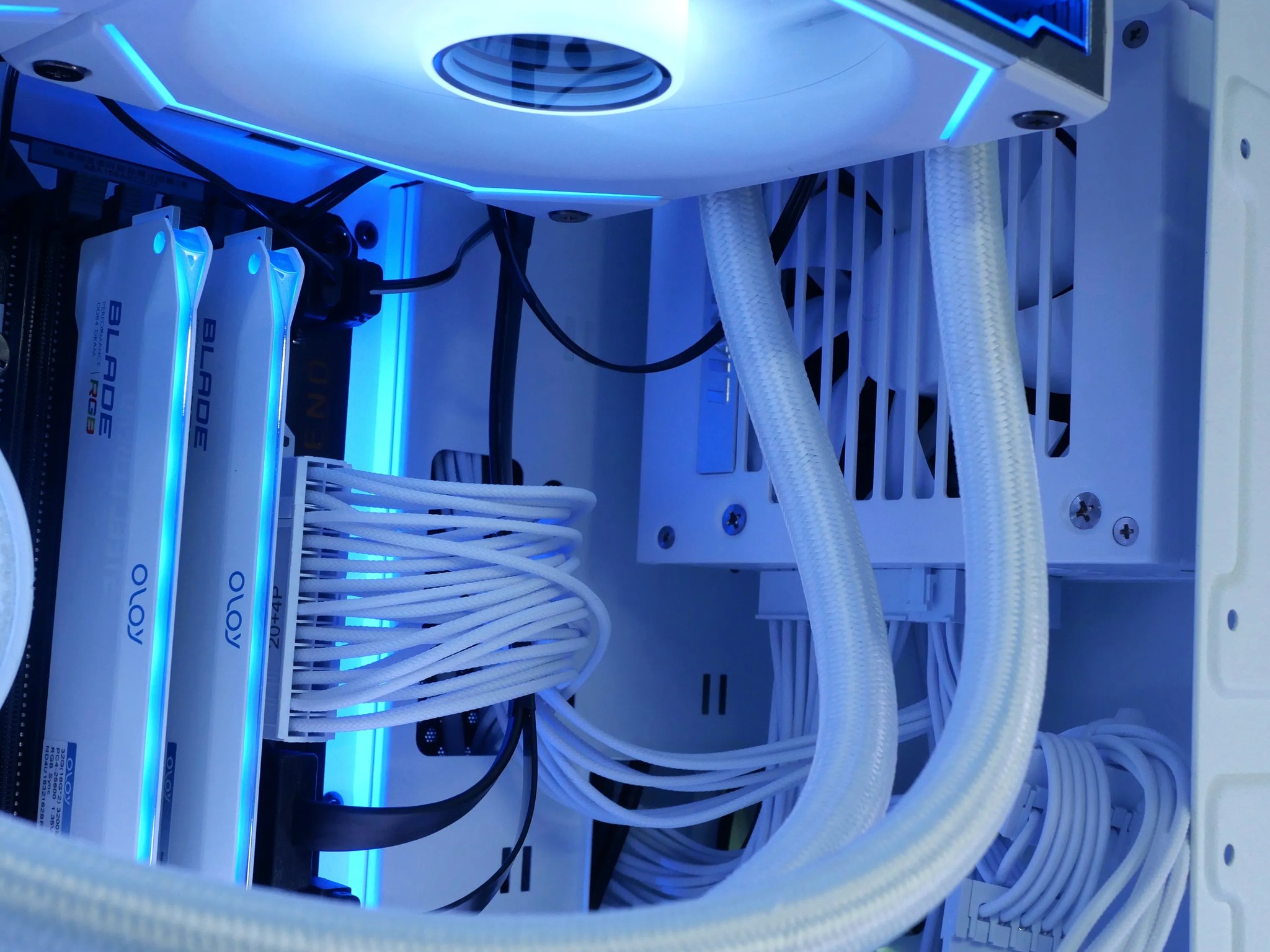 Junketsu | RTX 4070, i5 13500 Kill la Kill themed pc build