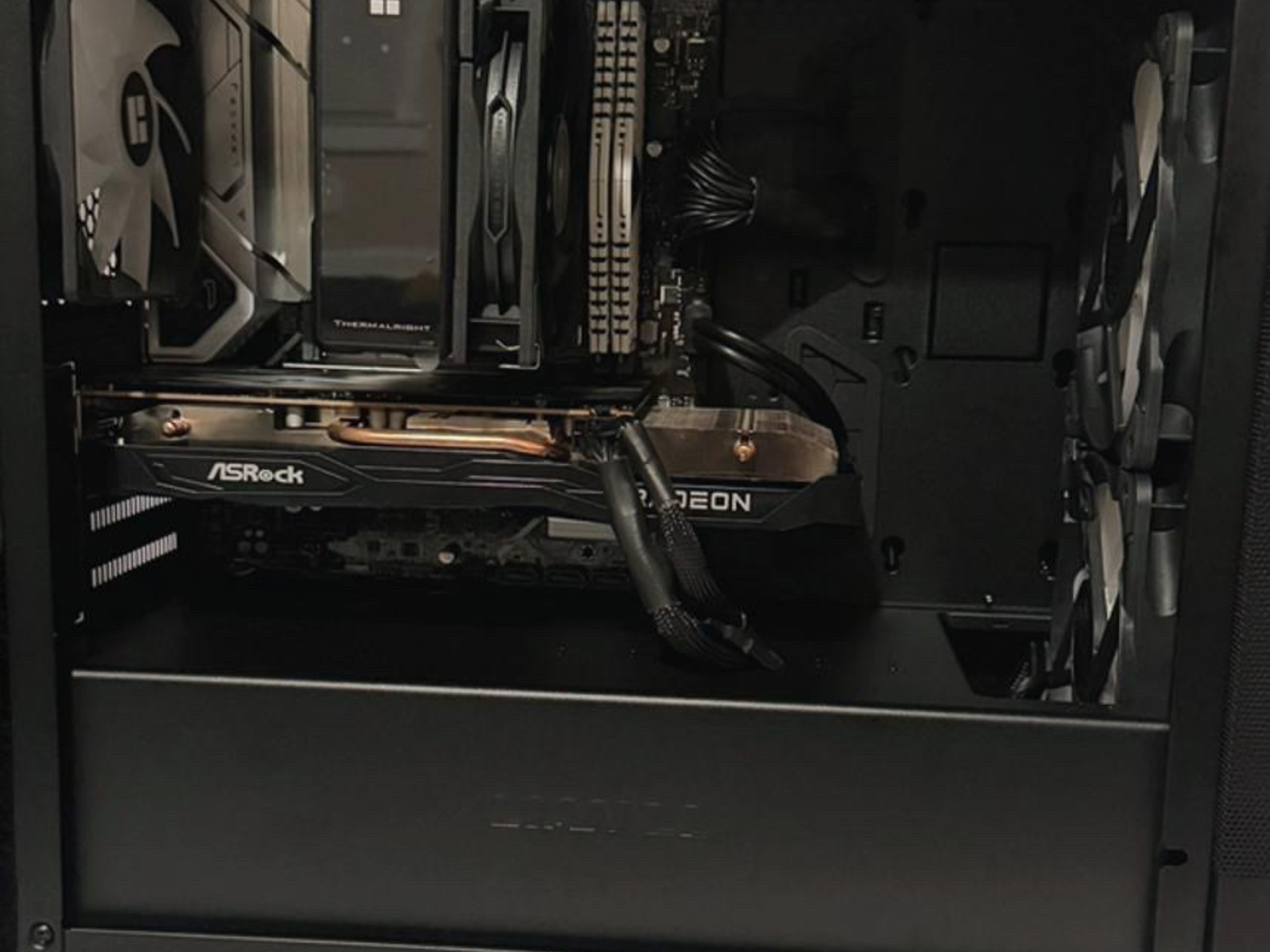 SPACE👾INVADER | I5 13400 | AMD 6650 XT | 1TB SSD | 16GB DDR4 | BT\WIFI
