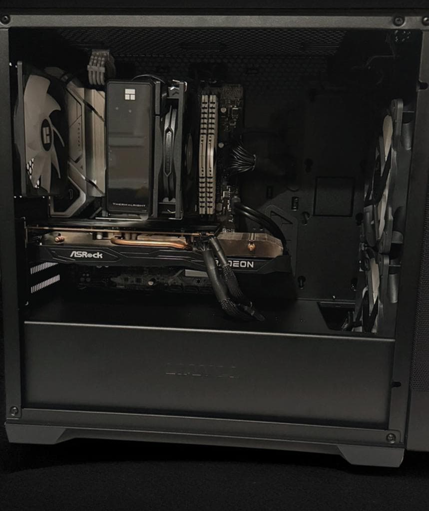 SPACE👾INVADER | I5 13400 | AMD 6650 XT | 1TB SSD | 16GB DDR4 | BT\WIFI