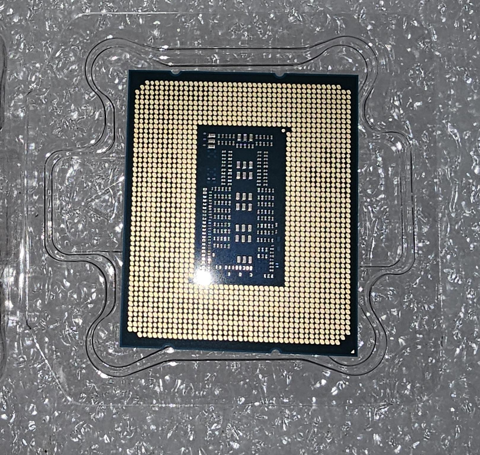Intel Core i7-13700KF - Image 3
