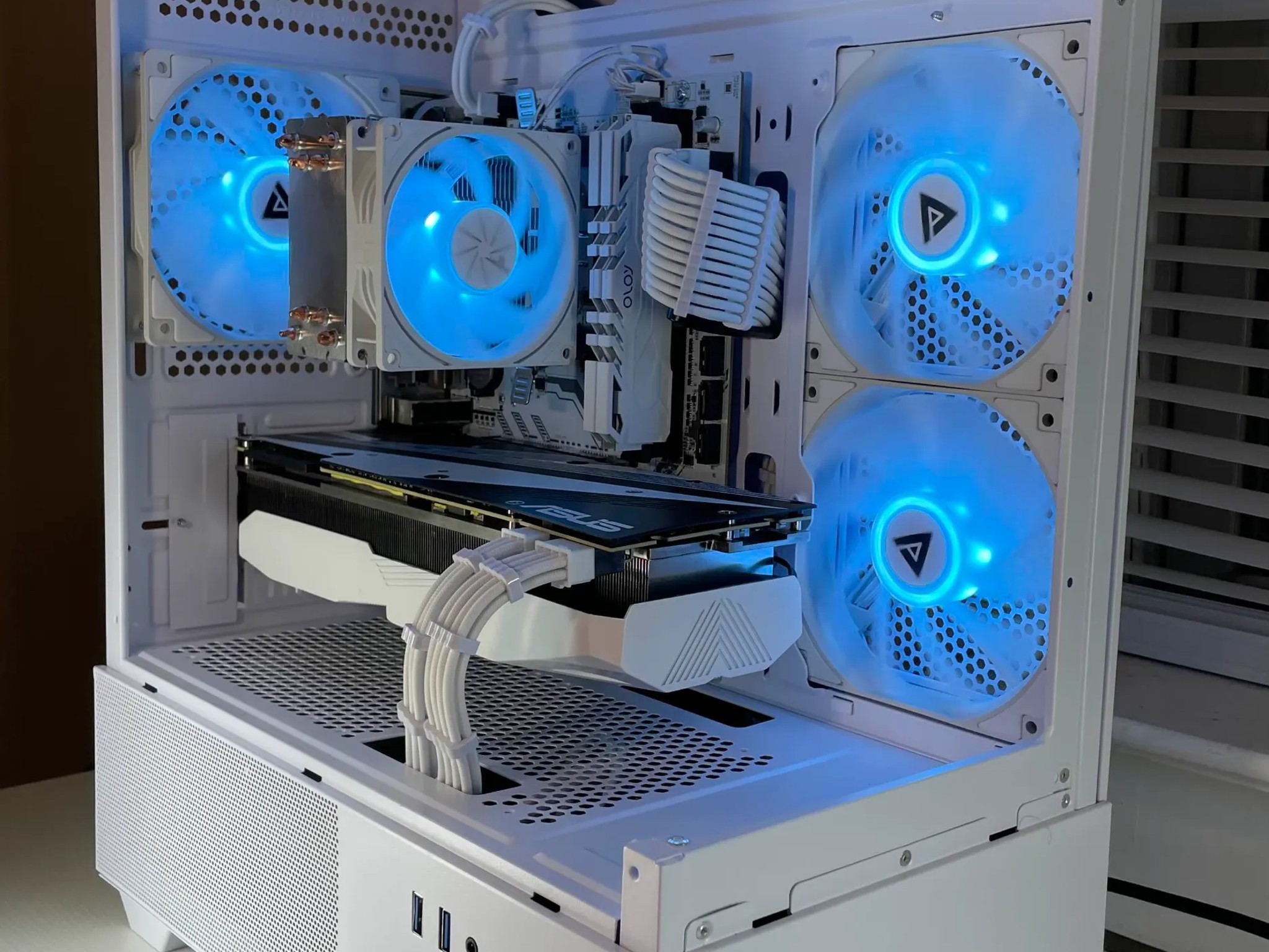 Gaming PC (Ryzen 5 3600X, RTX 2080, 16GB 3600Mhz)