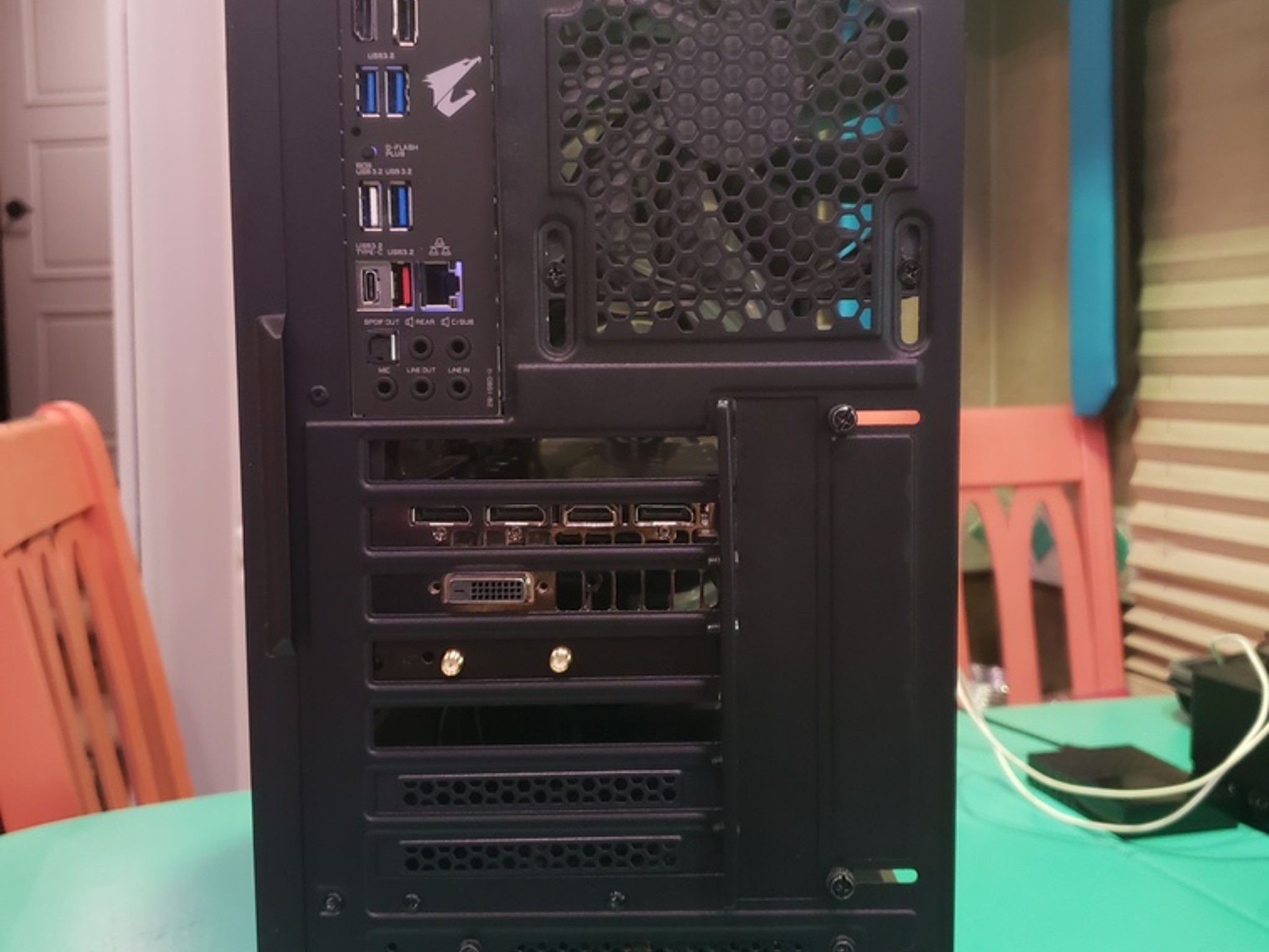 Custom EKWB Water Cooled PC - Ryzen 5 5600X & 1080 Ti