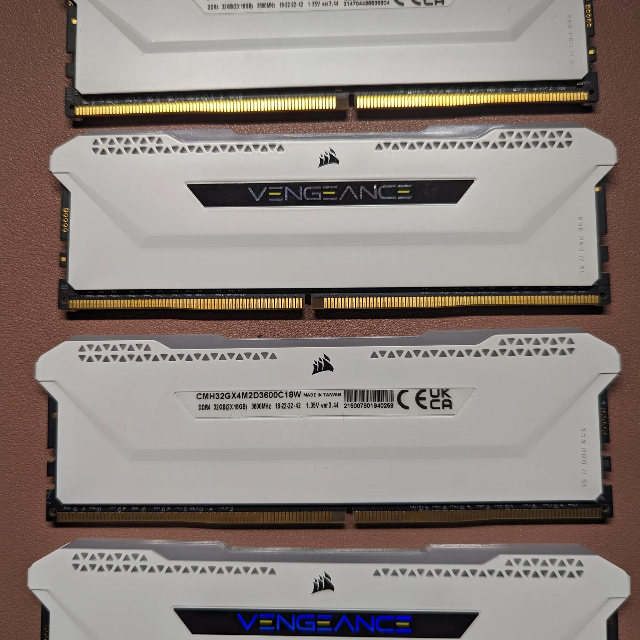 Corsair Vengeance DDR4 64gb (4x16)