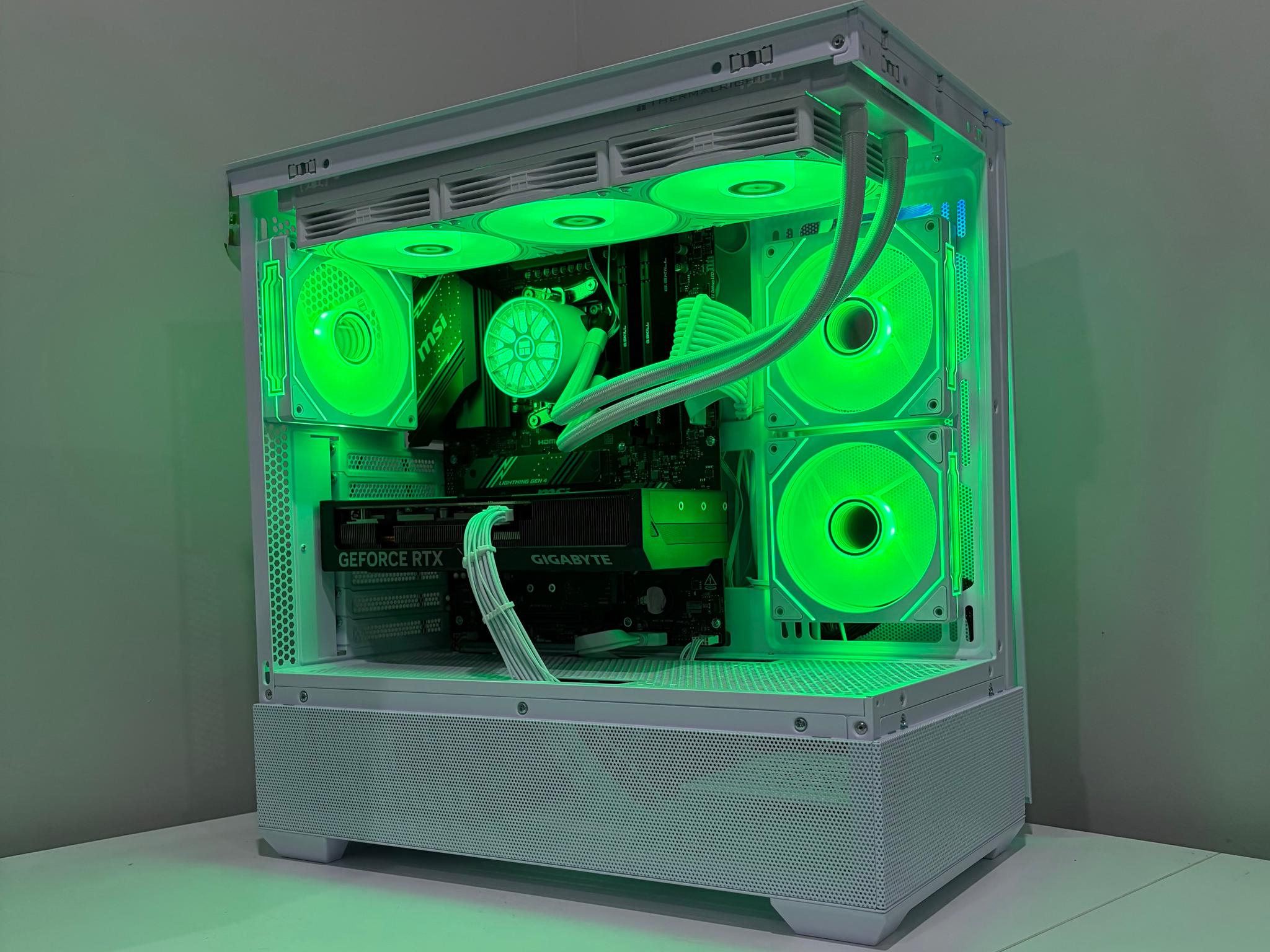 RTX 4070 Super | Ryzen 7 7700x | 32GB DDR5 RAM | 1TB SSD | Gaming PC
