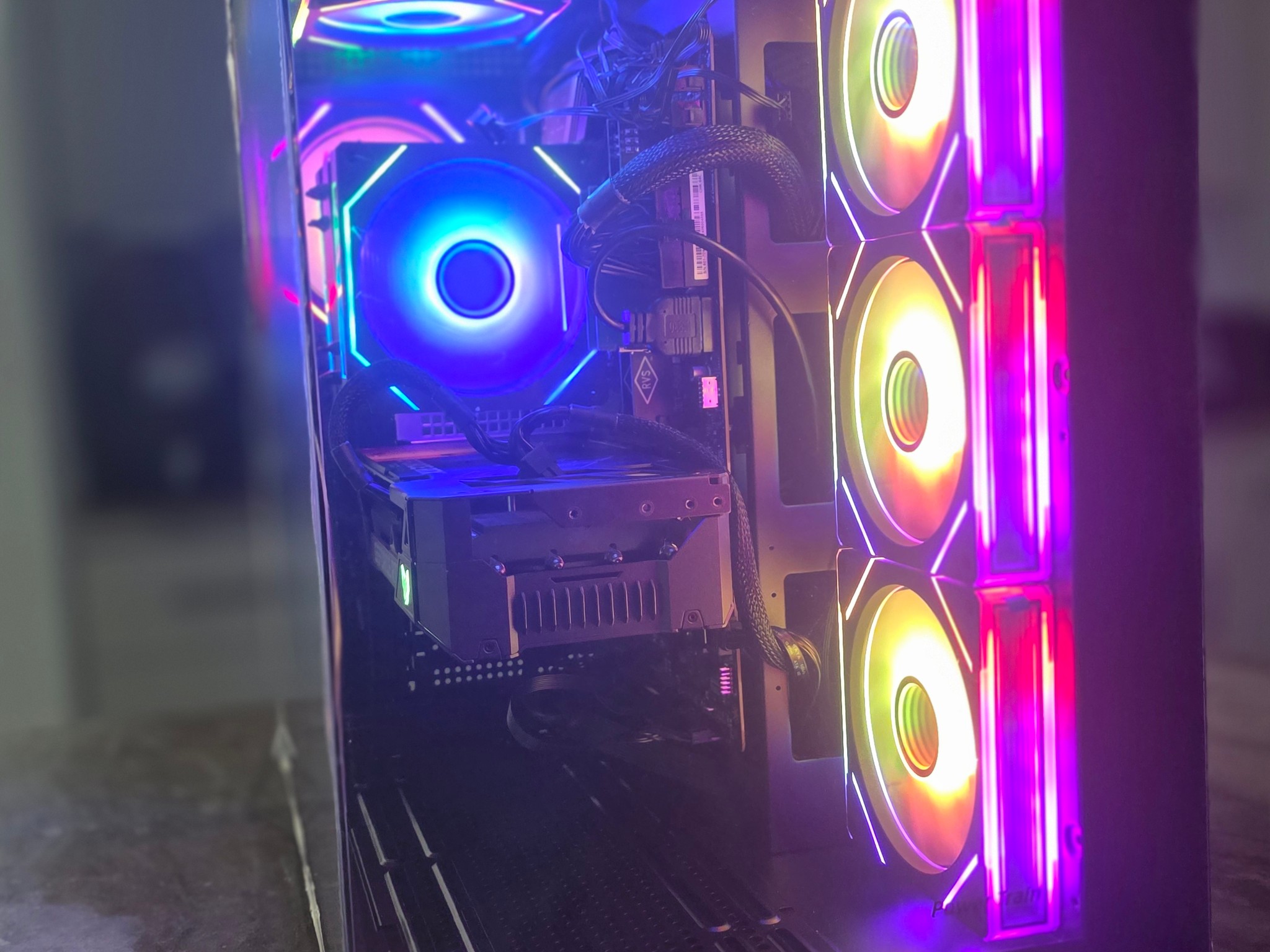DDR5|RXT 4060TI| Custom Gaming PC Build