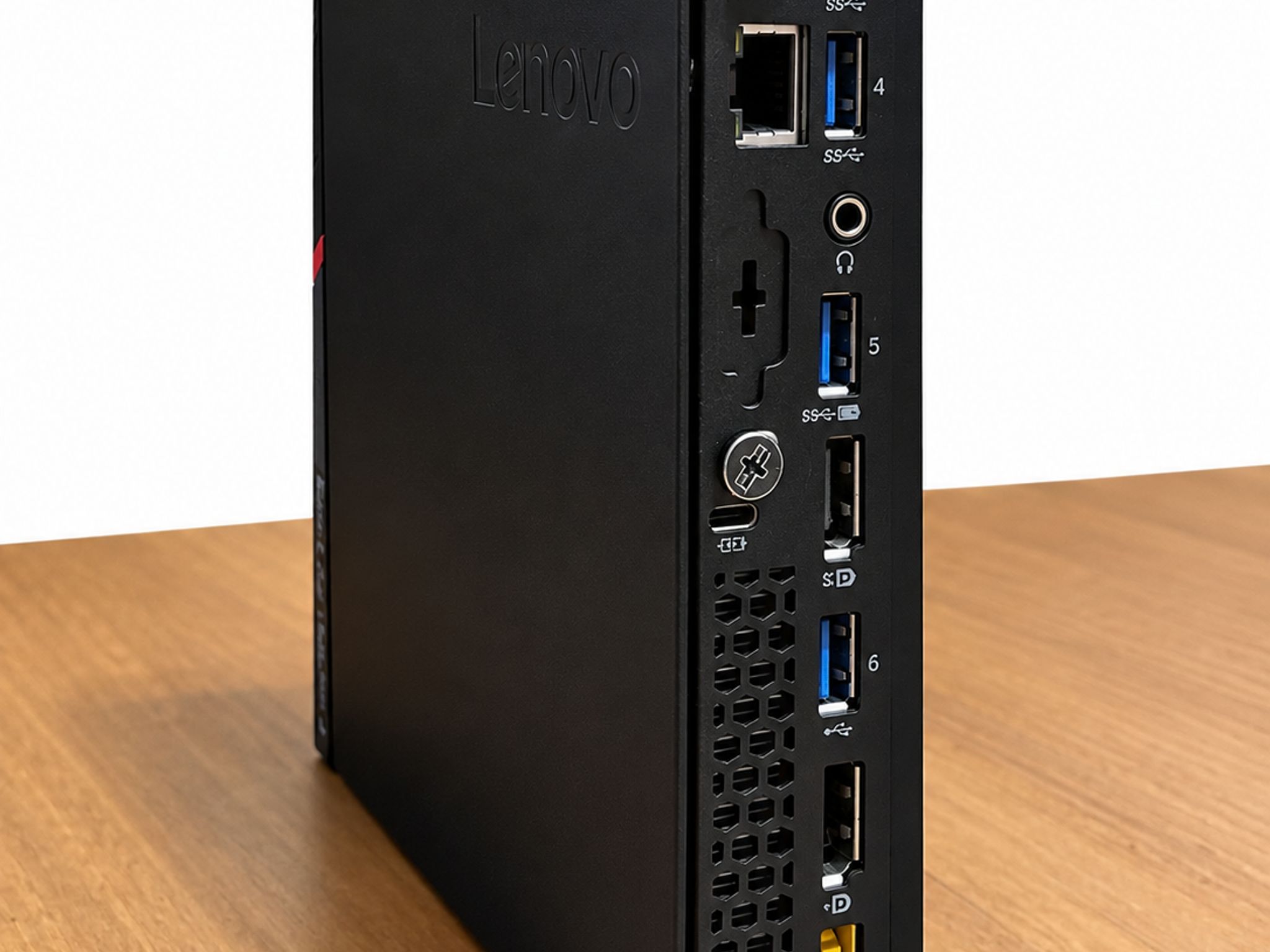 Lenovo ThinkCentre M700 Tiny PC 16gb of ram! 500gb, i5 6400t, newly activated Windows 10