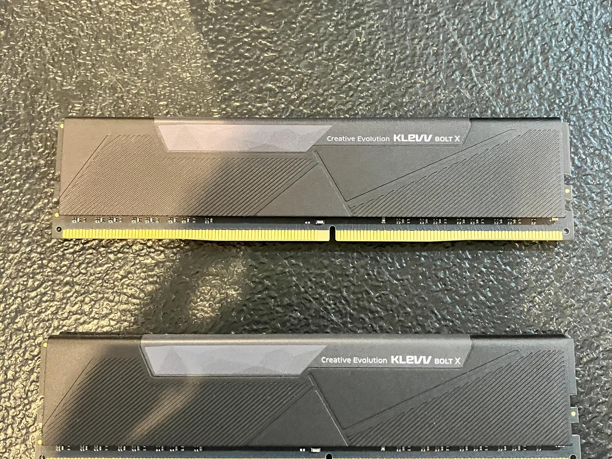 KLEVV 16gb 2X8GB DDR4 3200MHZ RAM