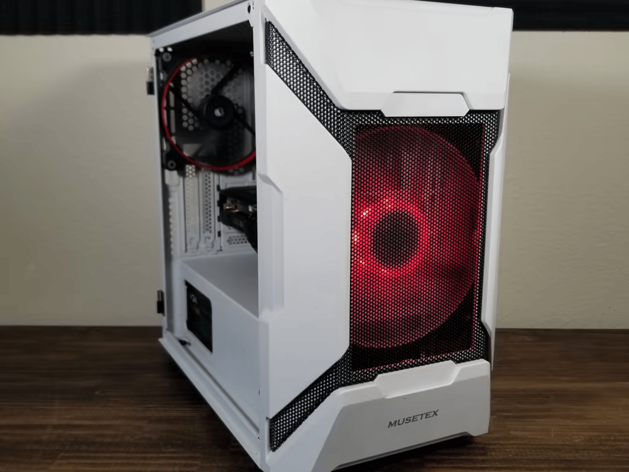 AMD Ryzen 5 2600X // AMD Radeon RX 5500XT // NEO Forza 16GB 3200MHz