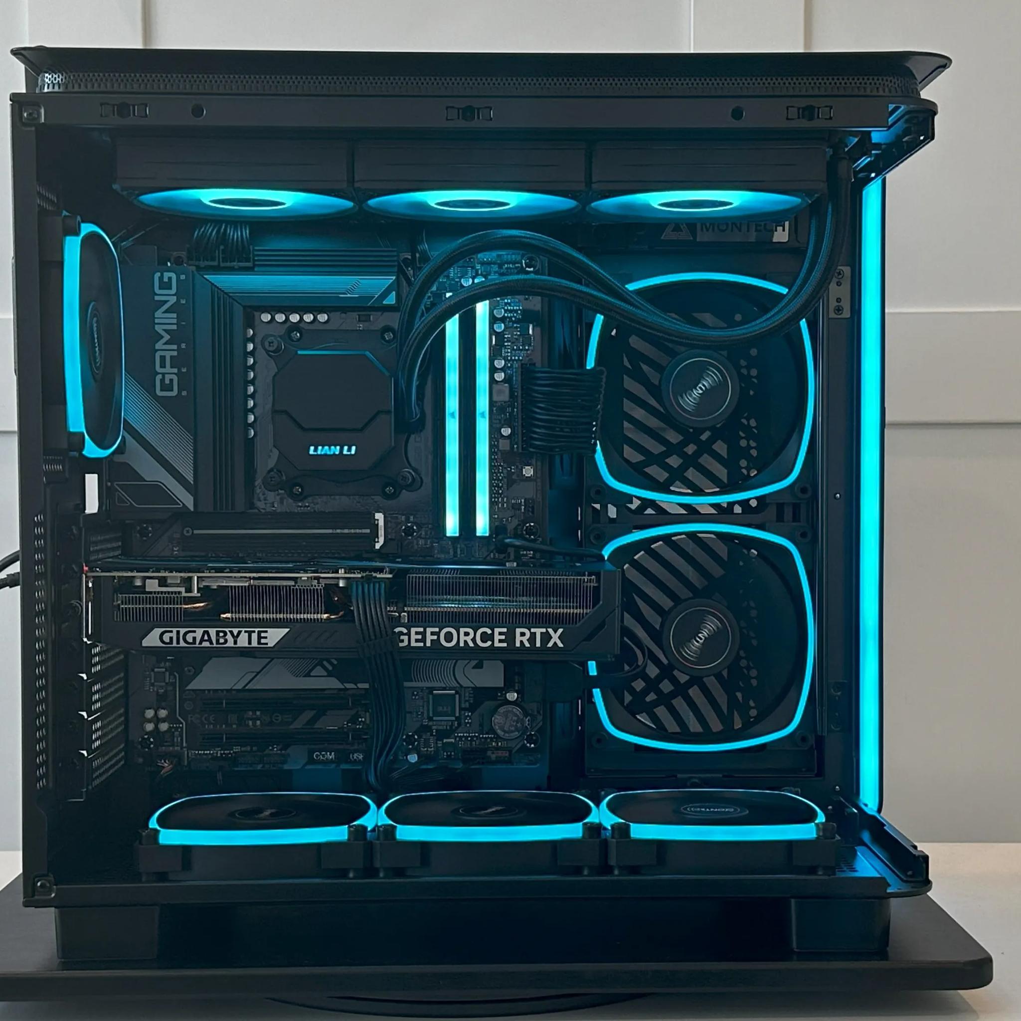 🔥NEW GIGABYTE NVIDIA GEFORCE RTX 5070 12GB / AMD RYZEN 7 7700X/ 32GB RAM/ 2TB NVME🔥