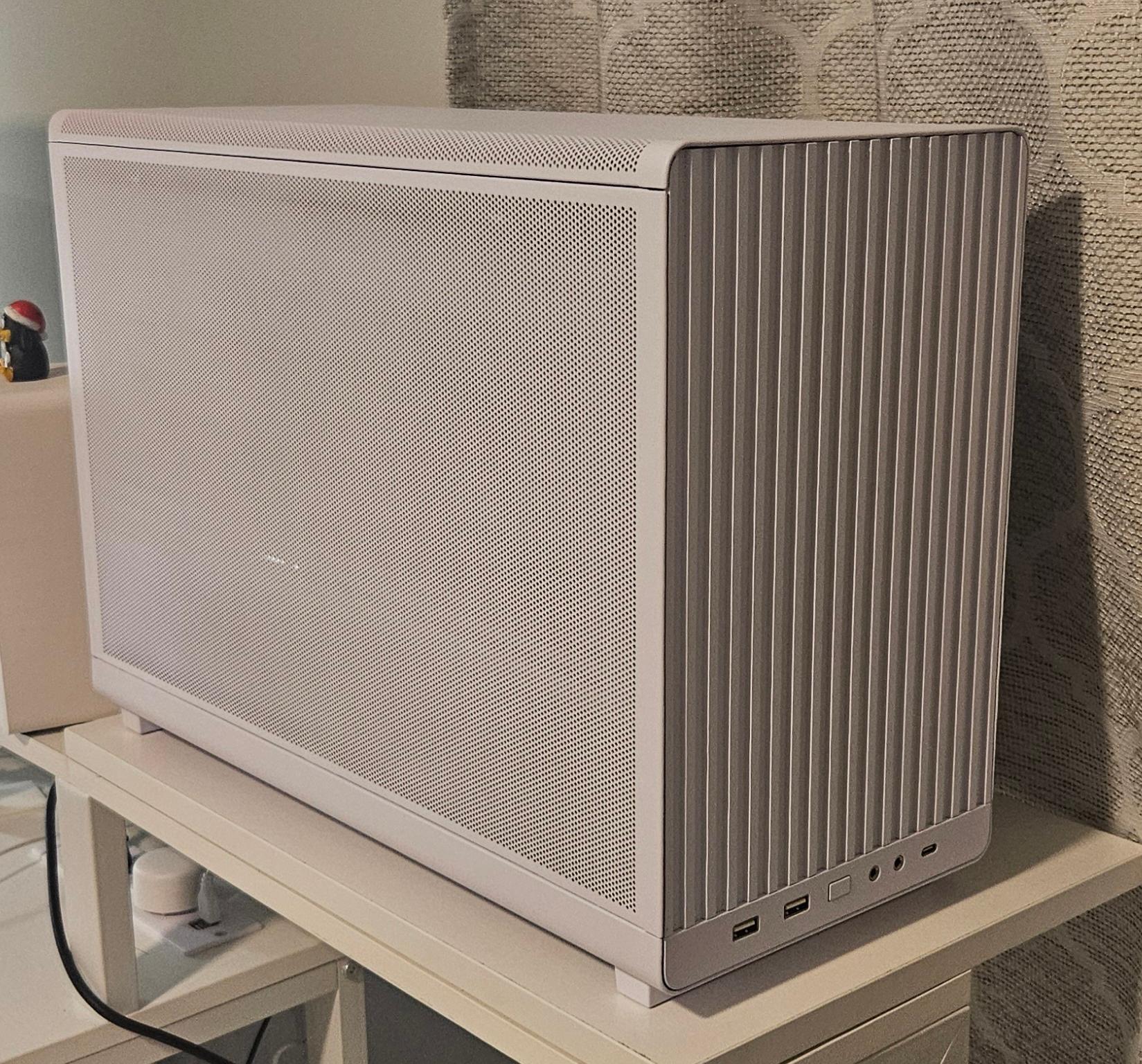 1440p New White Intel Gaming PC