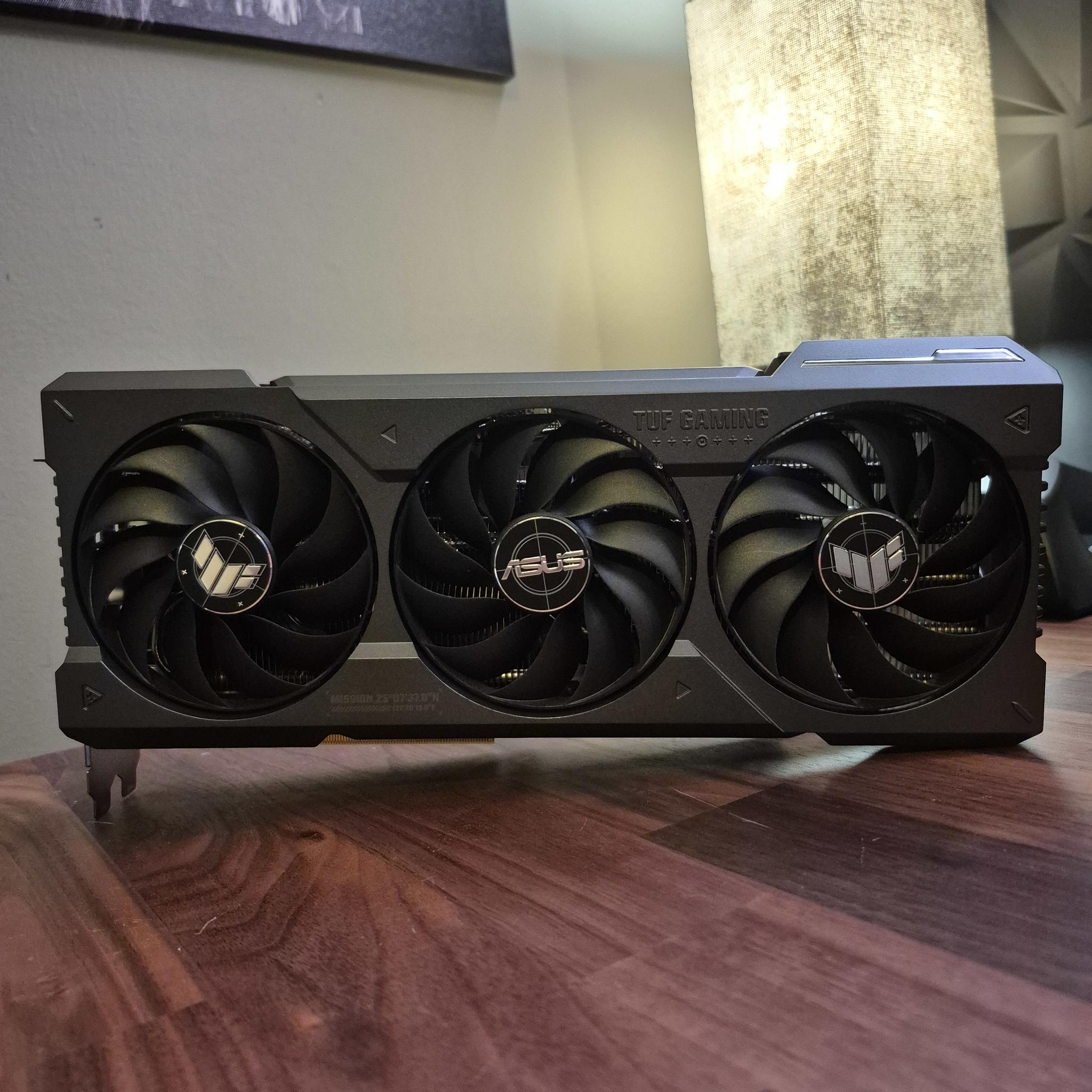 RTX 4070 TI SUPER 16 GB
