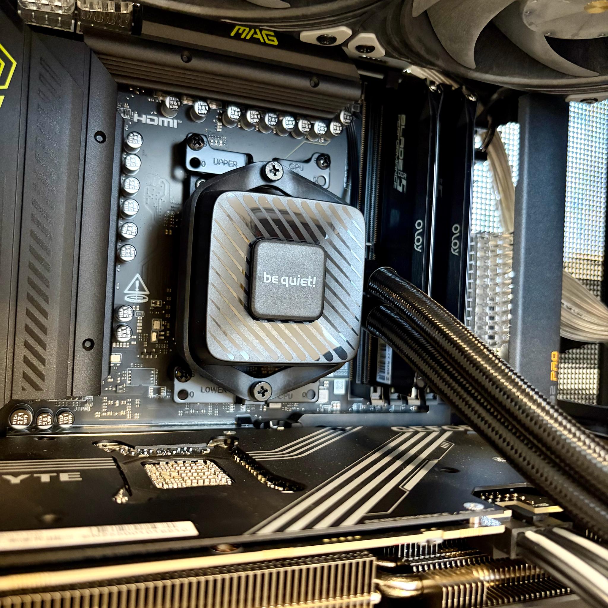 RTX 5080 + R7 9800X3D