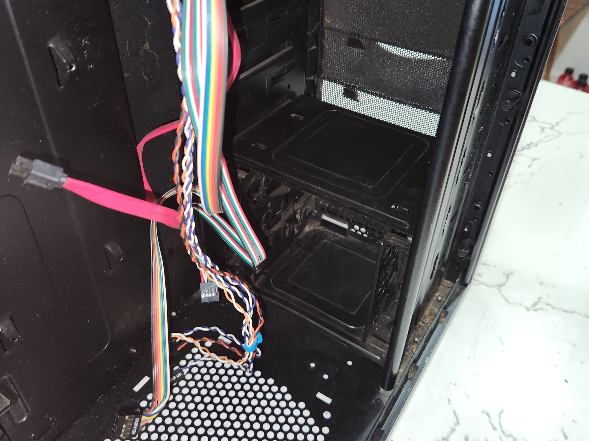 Old Antec case w/ extra hd cage RETRO