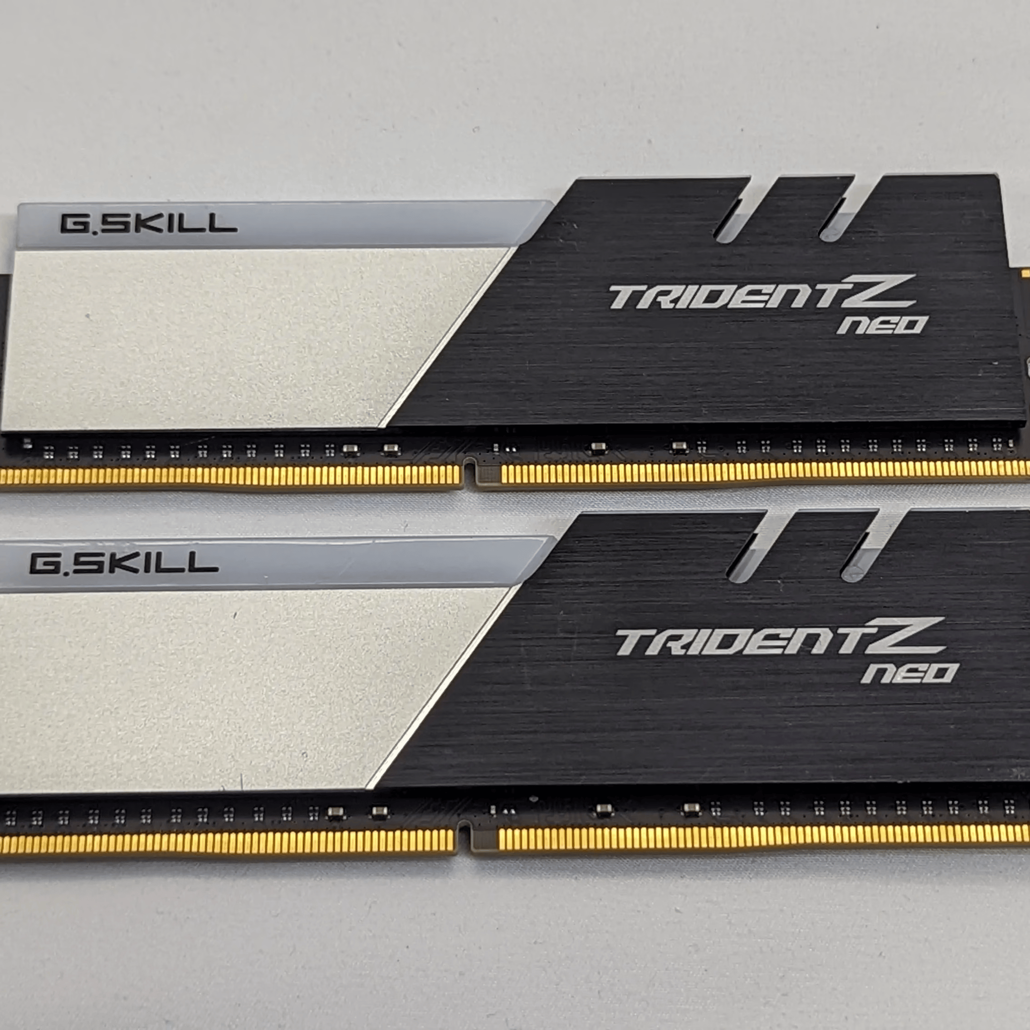 64GB 3600Mhz G.Skill Trident Z Neo 64GB F4-3600C18D-64GTZN (2x32GB) 288-Pin DDR4