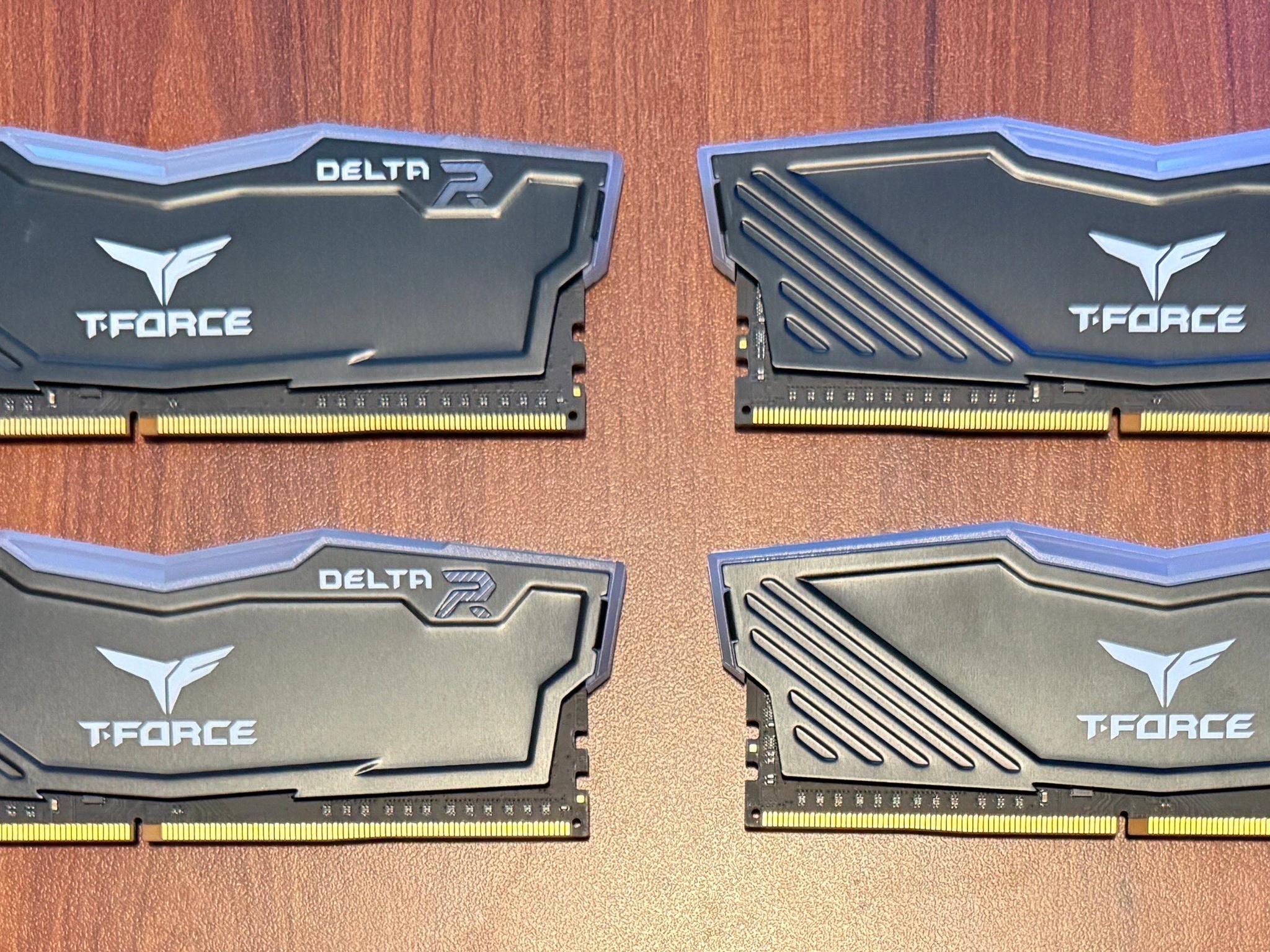 TeamGroup T-Force Delta RGB DDR4-3200 64GB (4x16GB) CL16-18-18-38