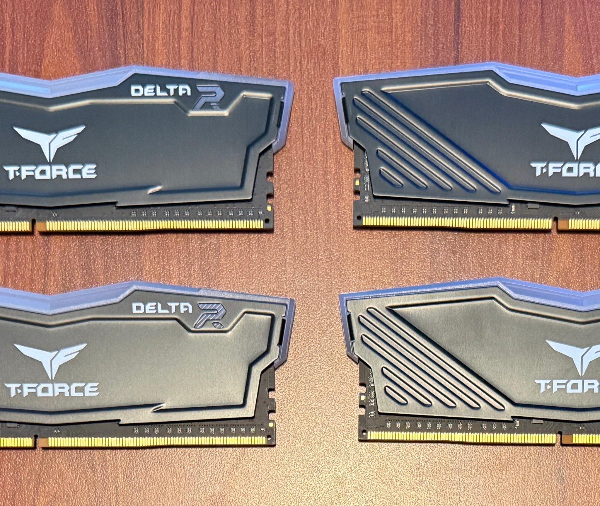 TeamGroup T-Force Delta RGB DDR4-3200 64GB (4x16GB) CL16-18-18-38