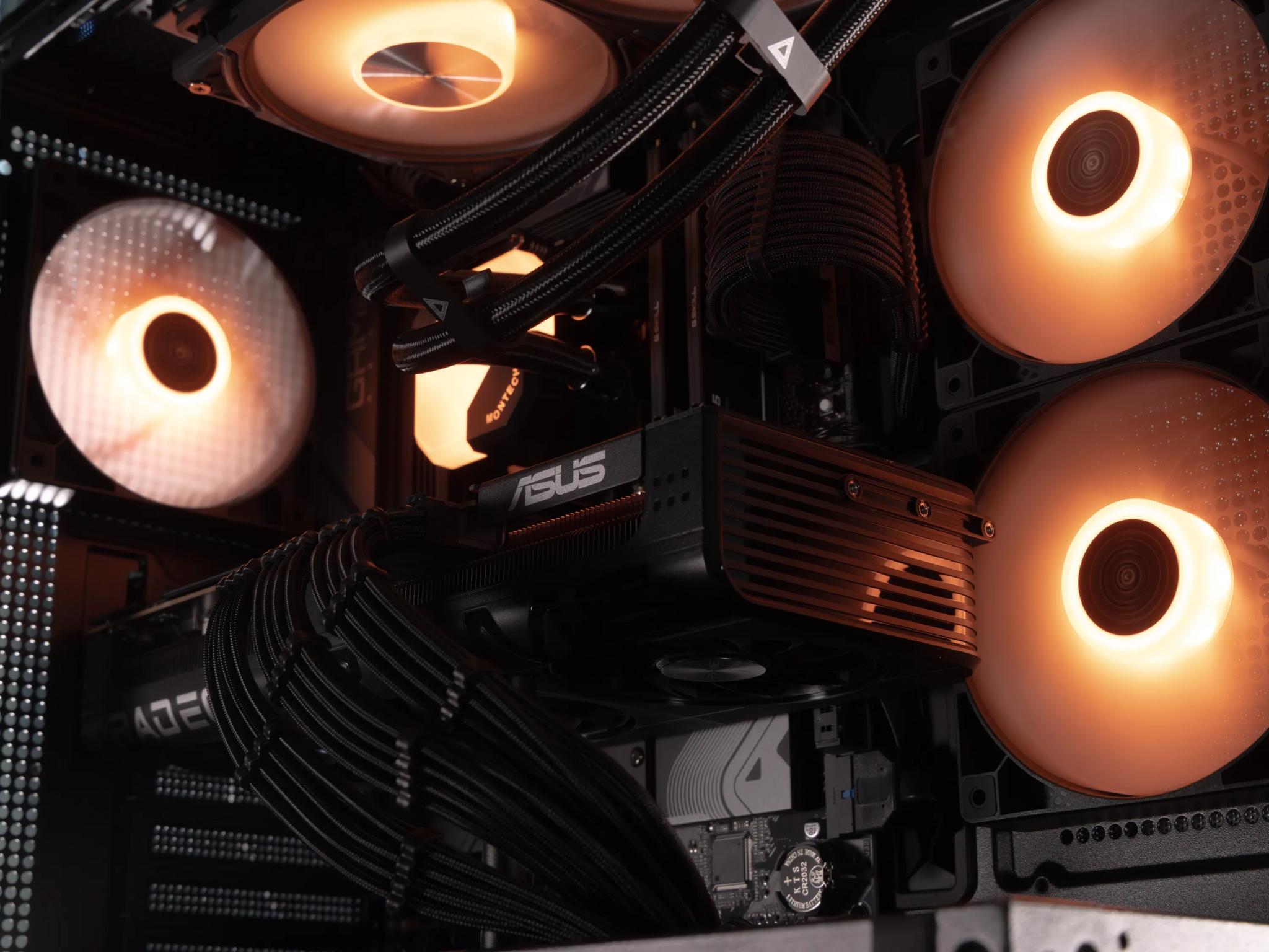 💥 Blitz - RX 9070 XT / AMD R7 9700X | Elite 1440p & High-Performance 4K gaming PC