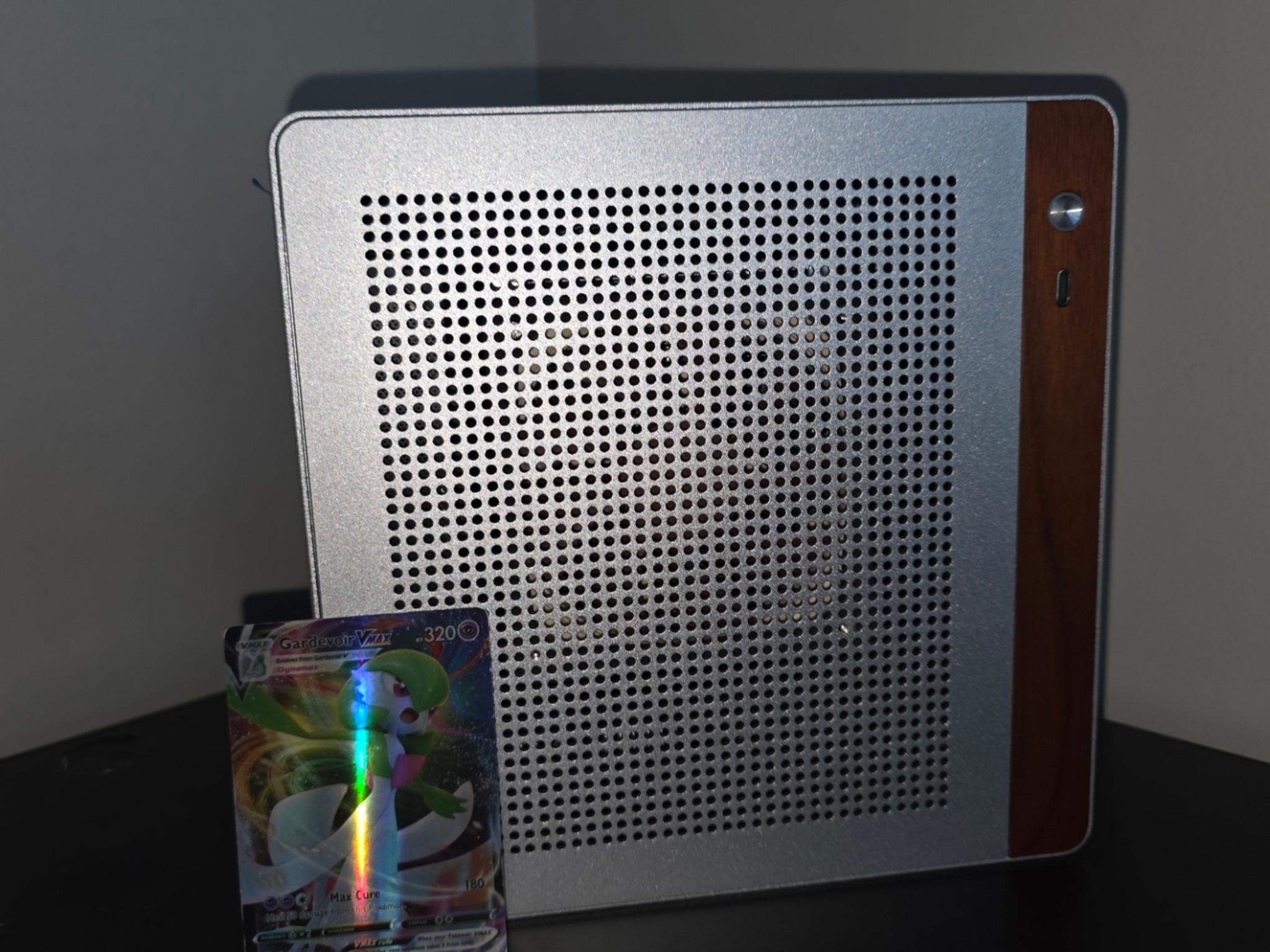 Custom Mini-ITX 4.5L Gaming PC Build