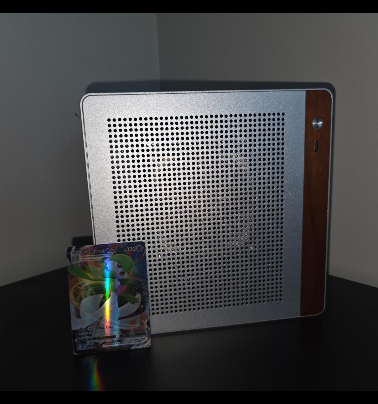 Custom Mini-ITX 4.5L Gaming PC Build