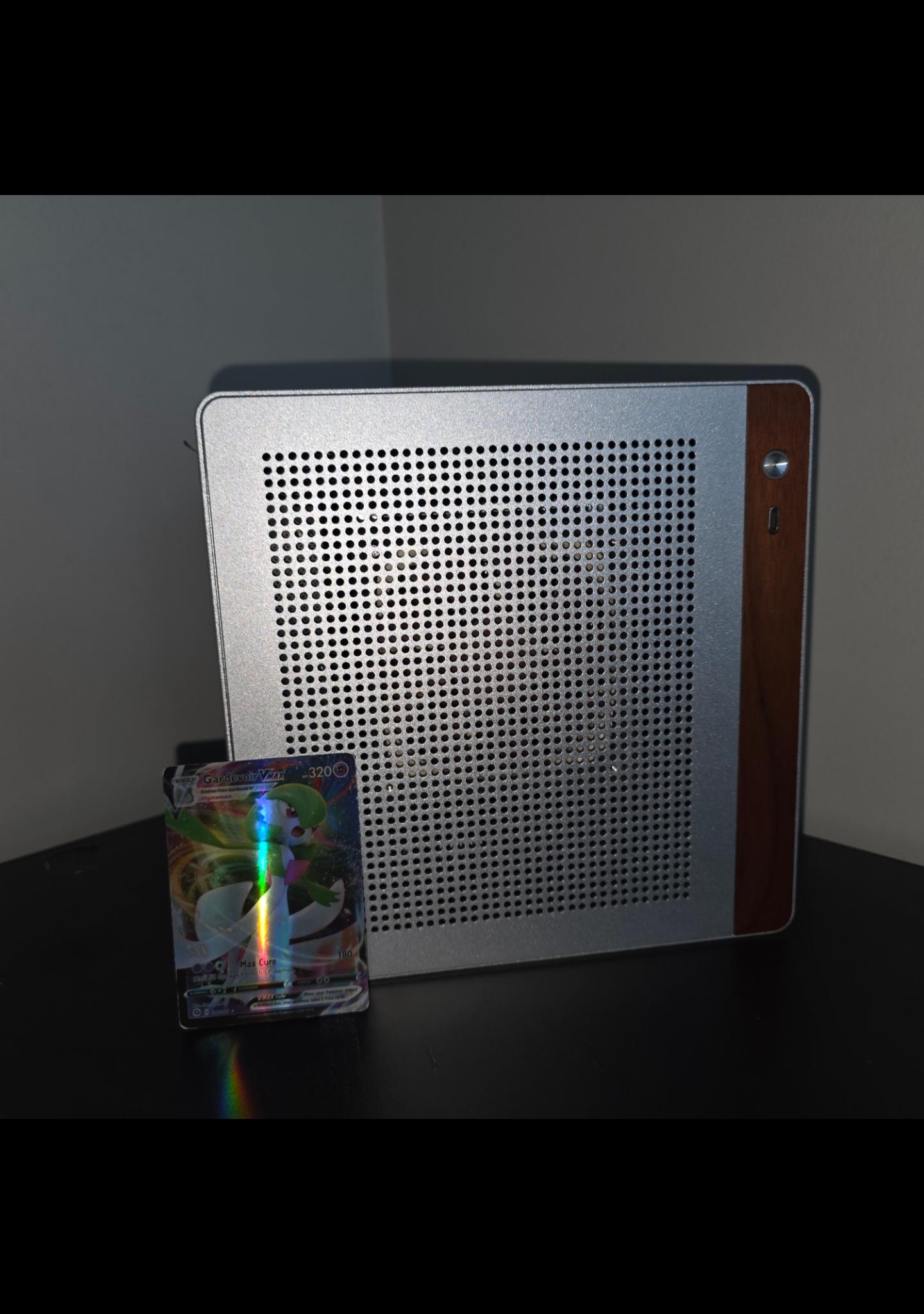 Custom Mini-ITX 4.5L Gaming PC Build