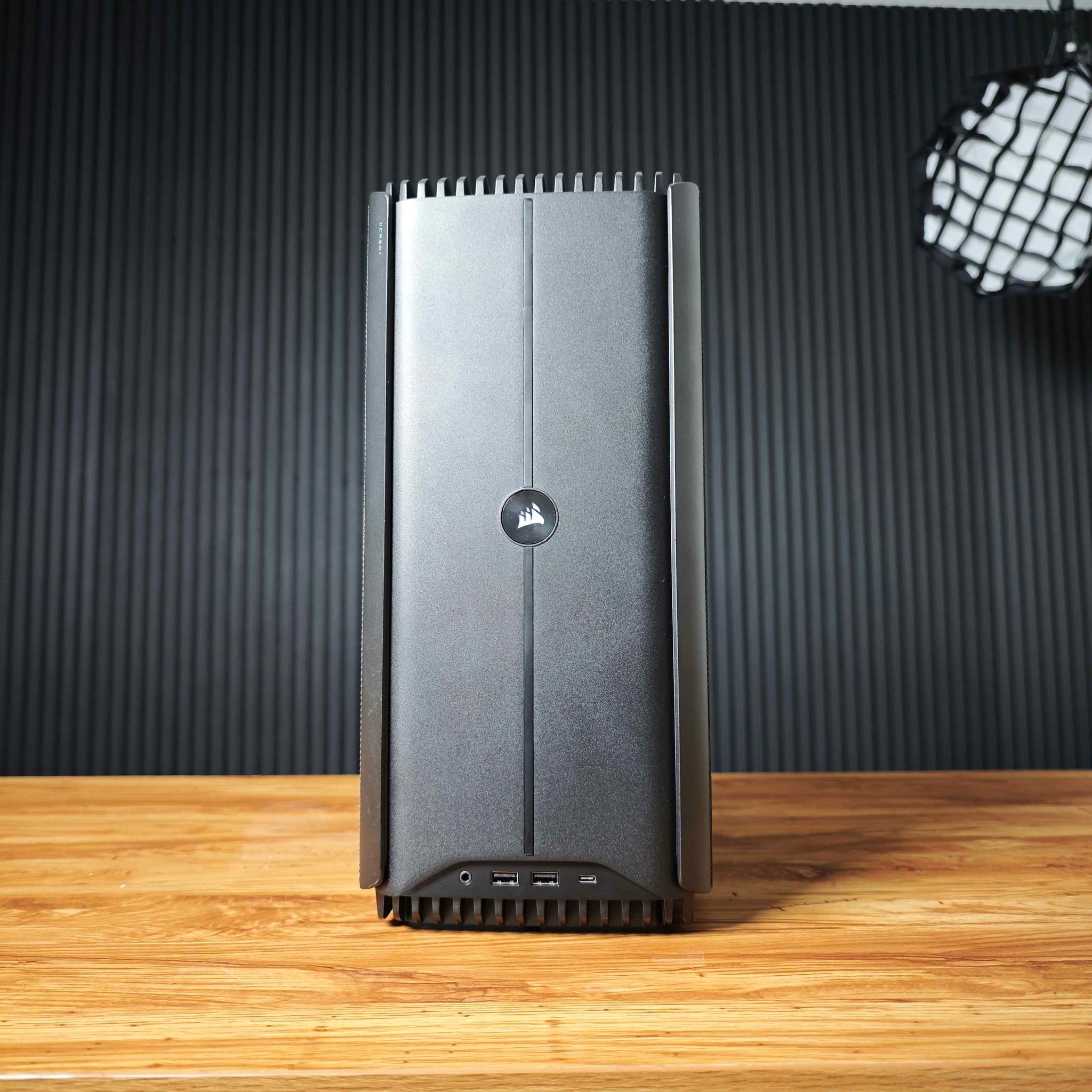 Corsair a600 Small Form Factor PC - RTX 5080 - Ryzen 9 9900X3D - 4TB SSD Storage - 64GB RAM