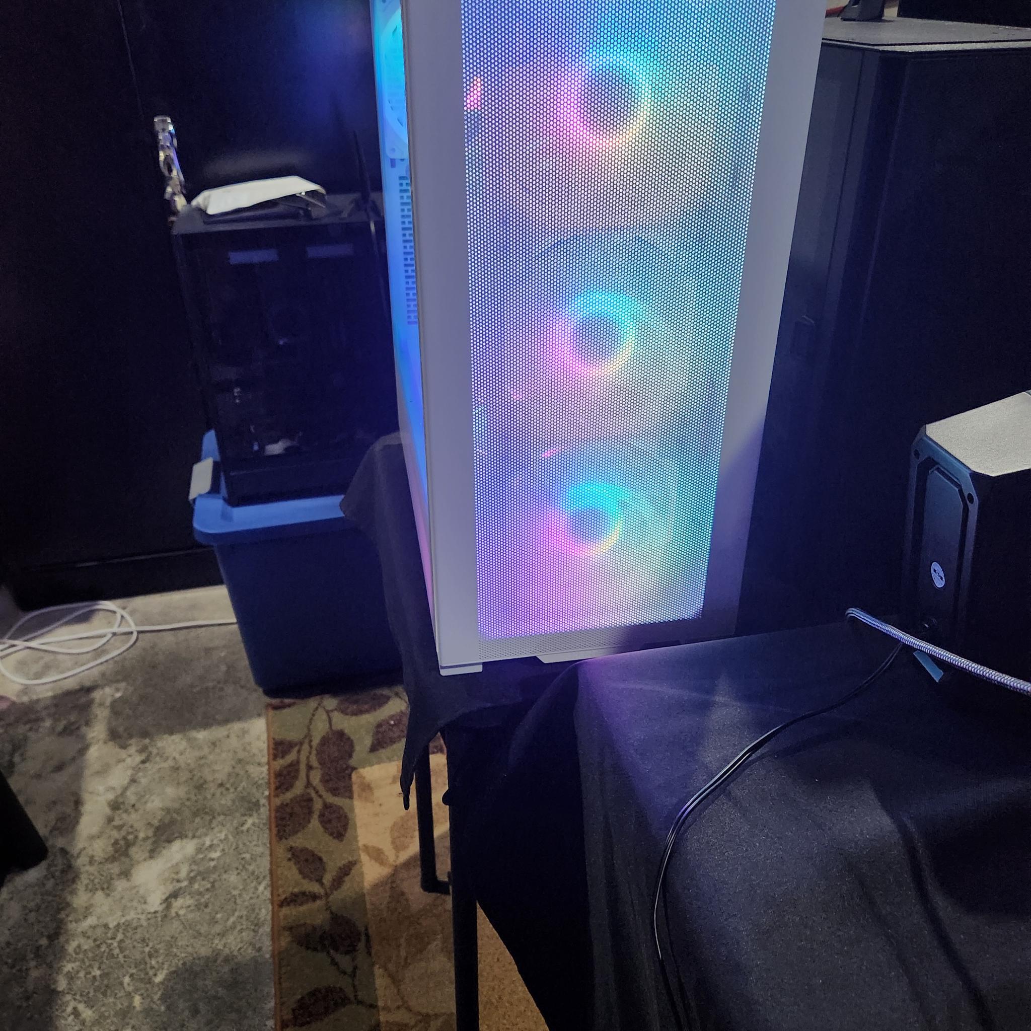 [ALL-WHITE/ICE GAMING PC] Ryzen 7 7800X3D | 4TB NVMe | 32GB DDR5 | Wi-Fi 7