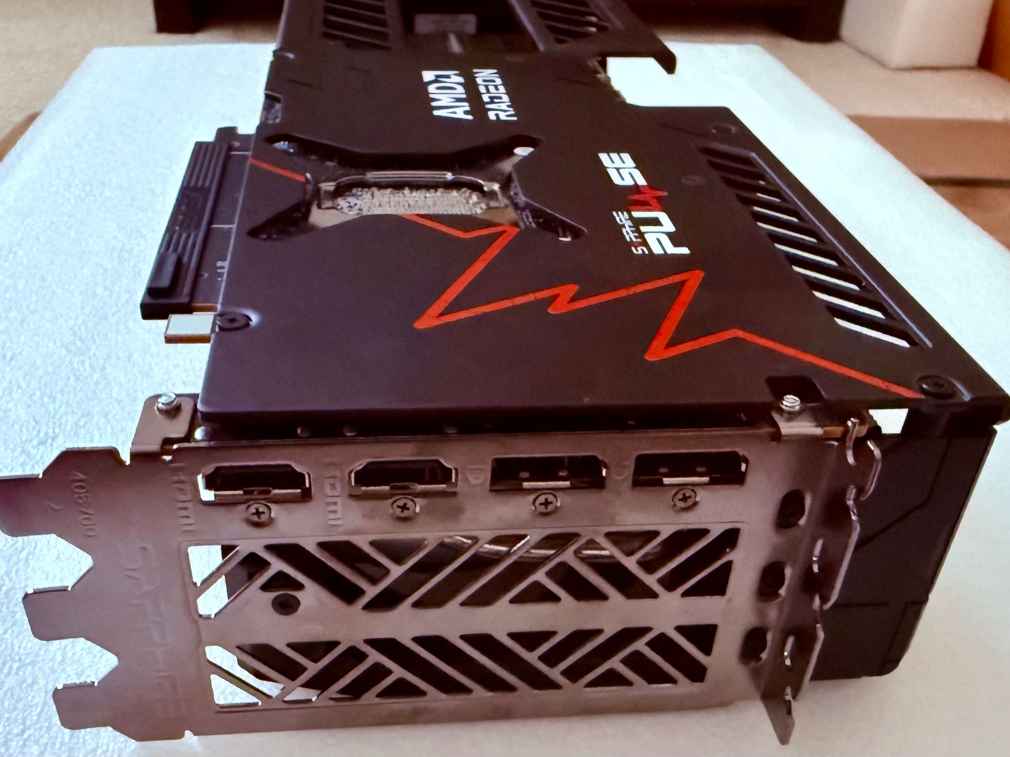 Sapphire AMD Radeon RX 9070 XT Pulse