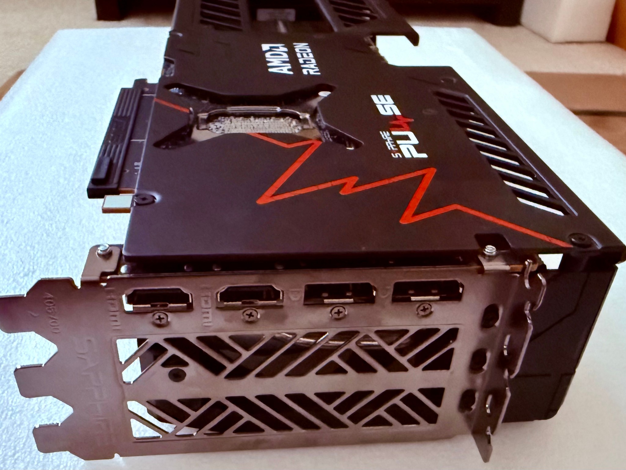 Sapphire AMD Radeon RX 9070 XT Pulse